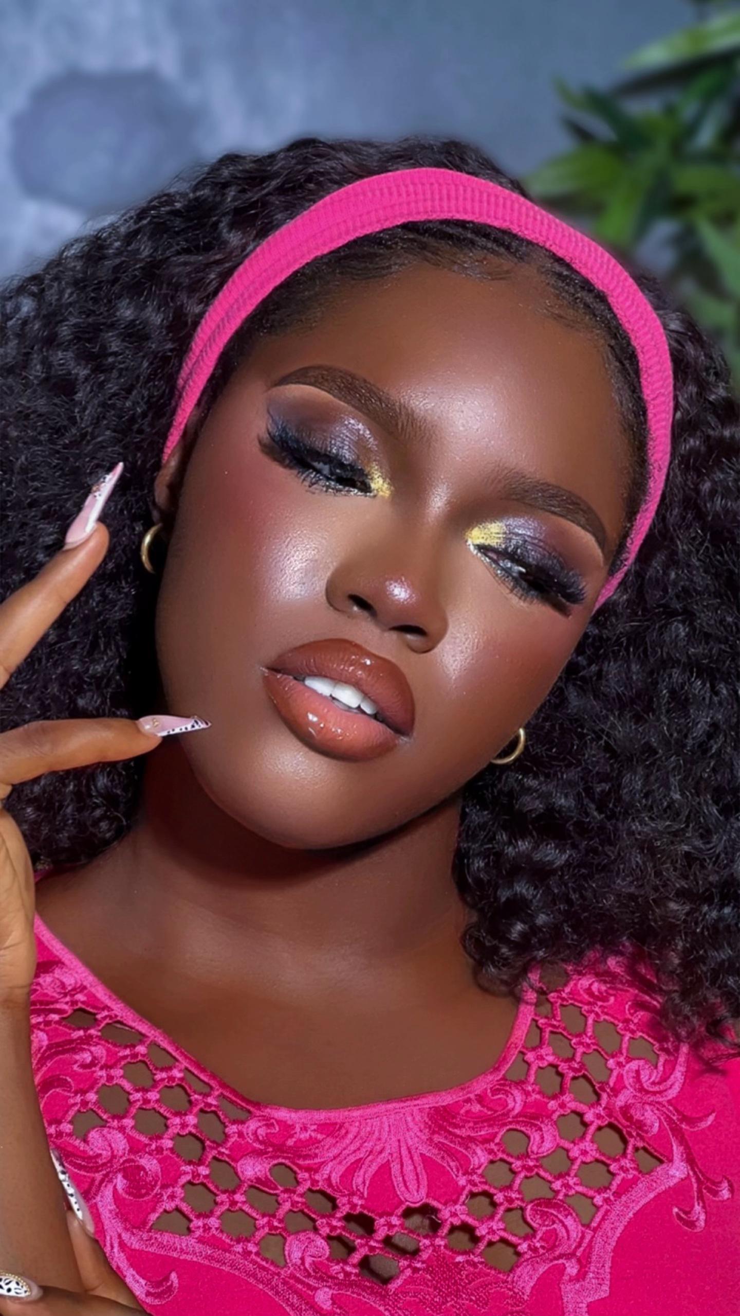 @DEBBIE✨