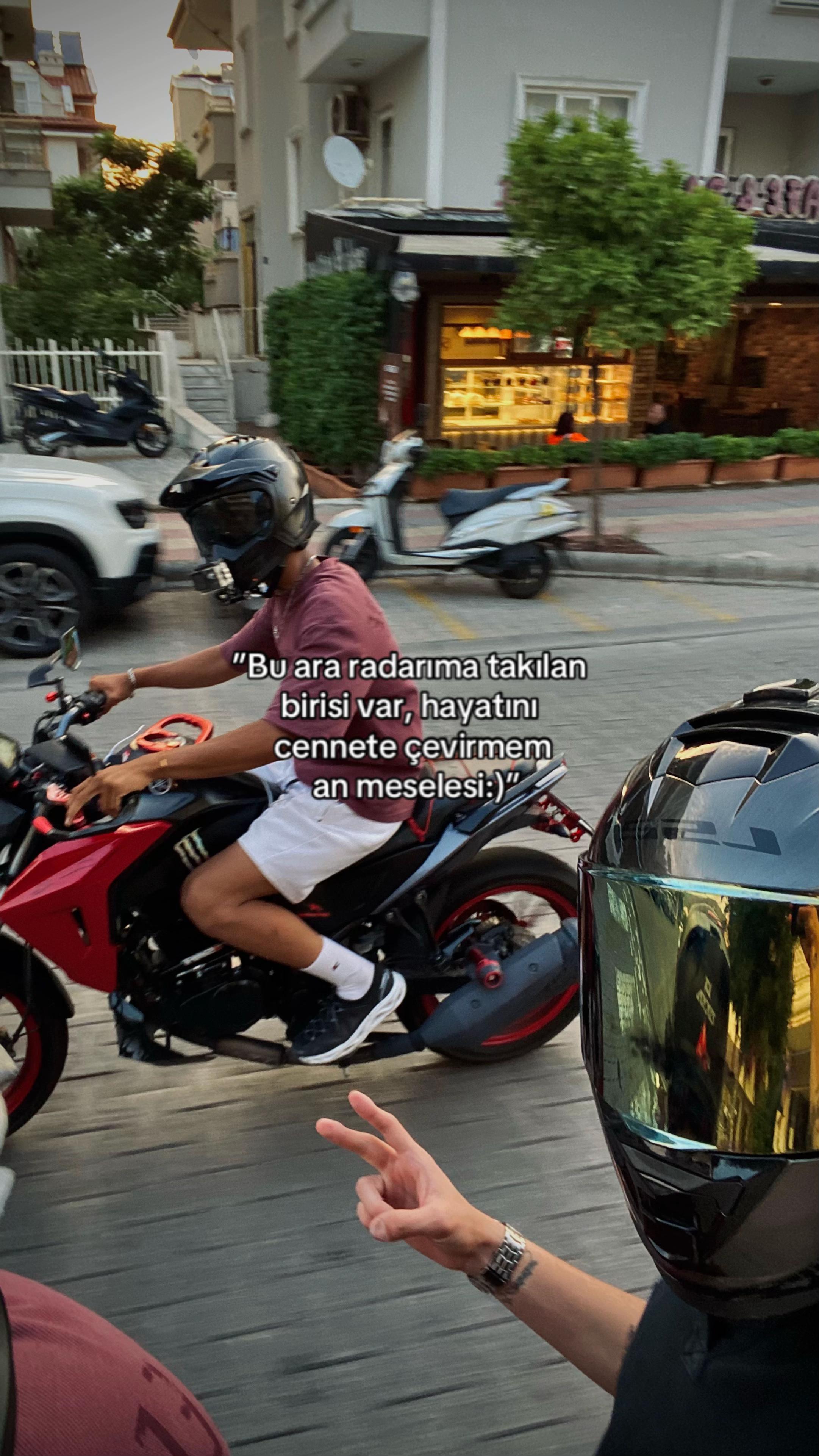 @𝓤𝓶𝓾𝓽🇹🇷