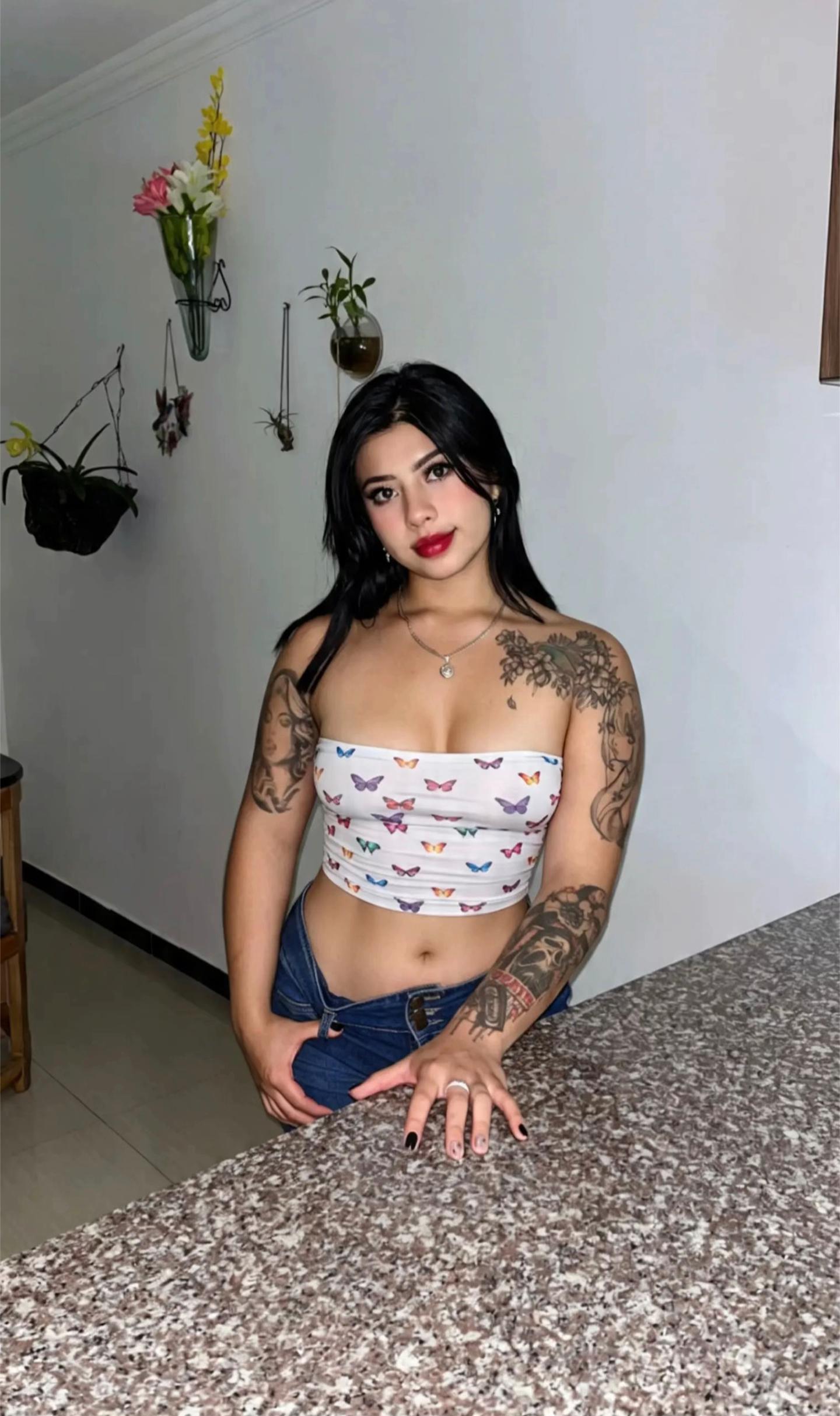 @LADYBAQUERITO