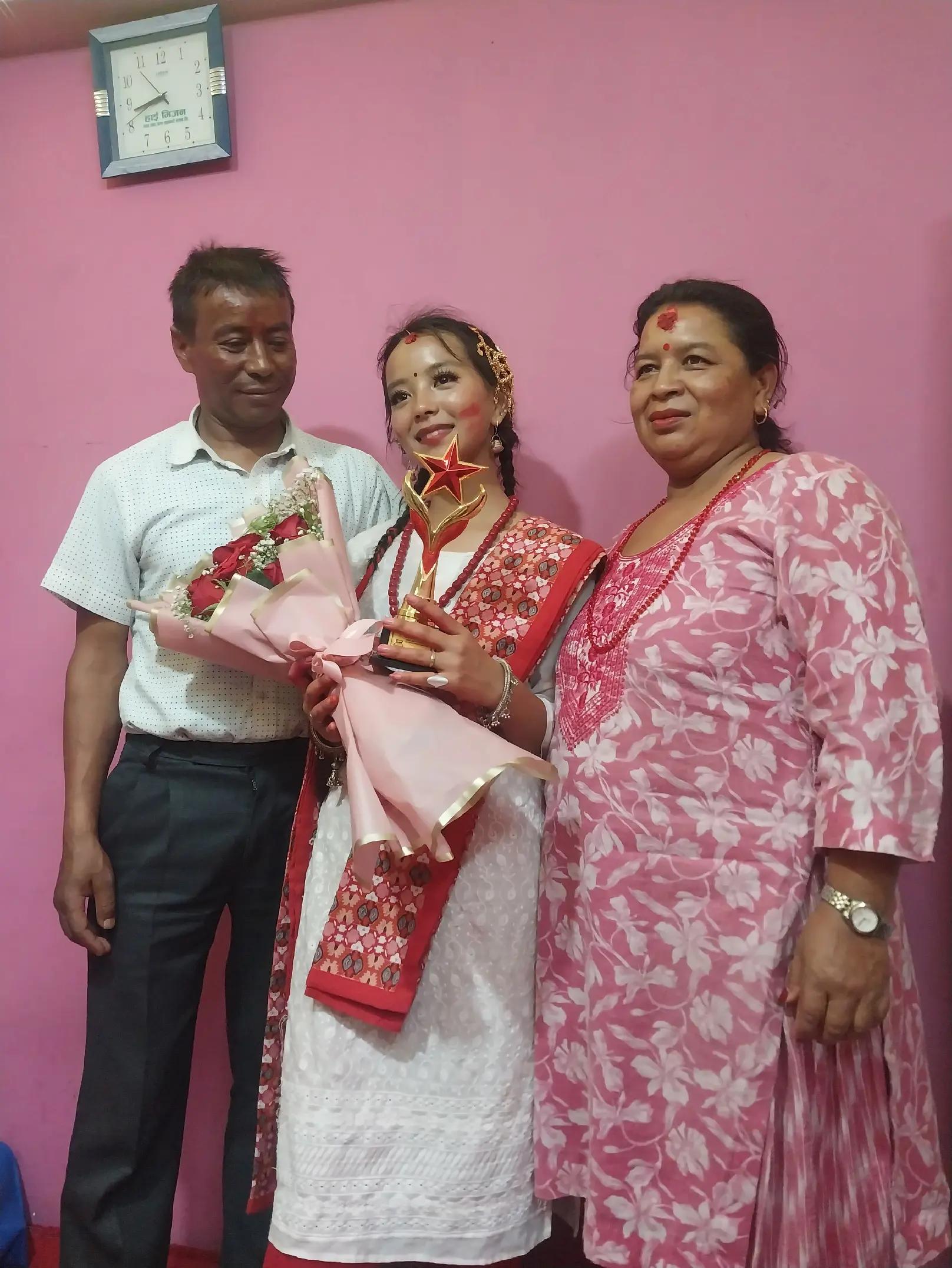 @भक्तलाल श्रेष्ठ