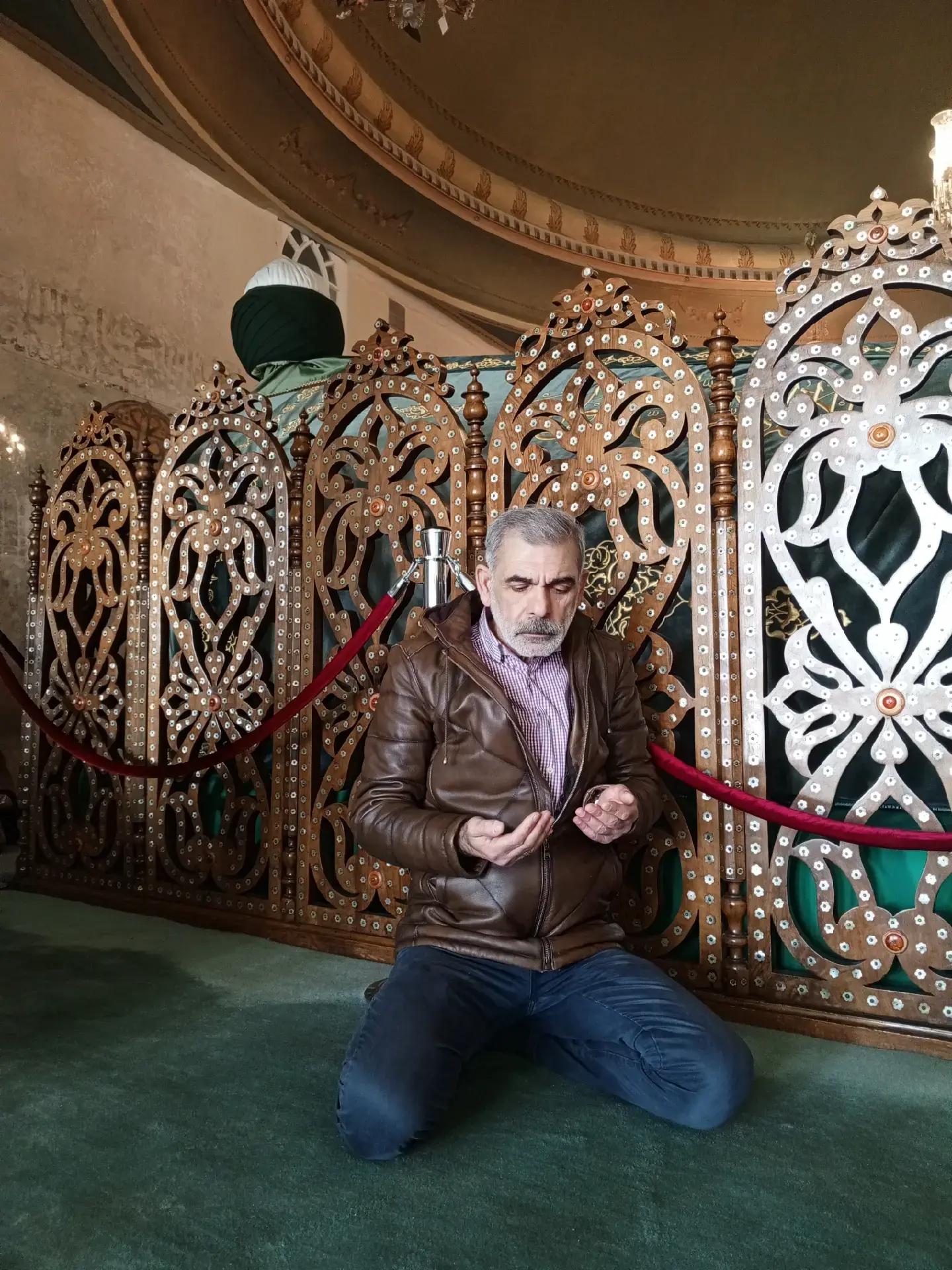 @Fahri Fahri Kolcular Balkır