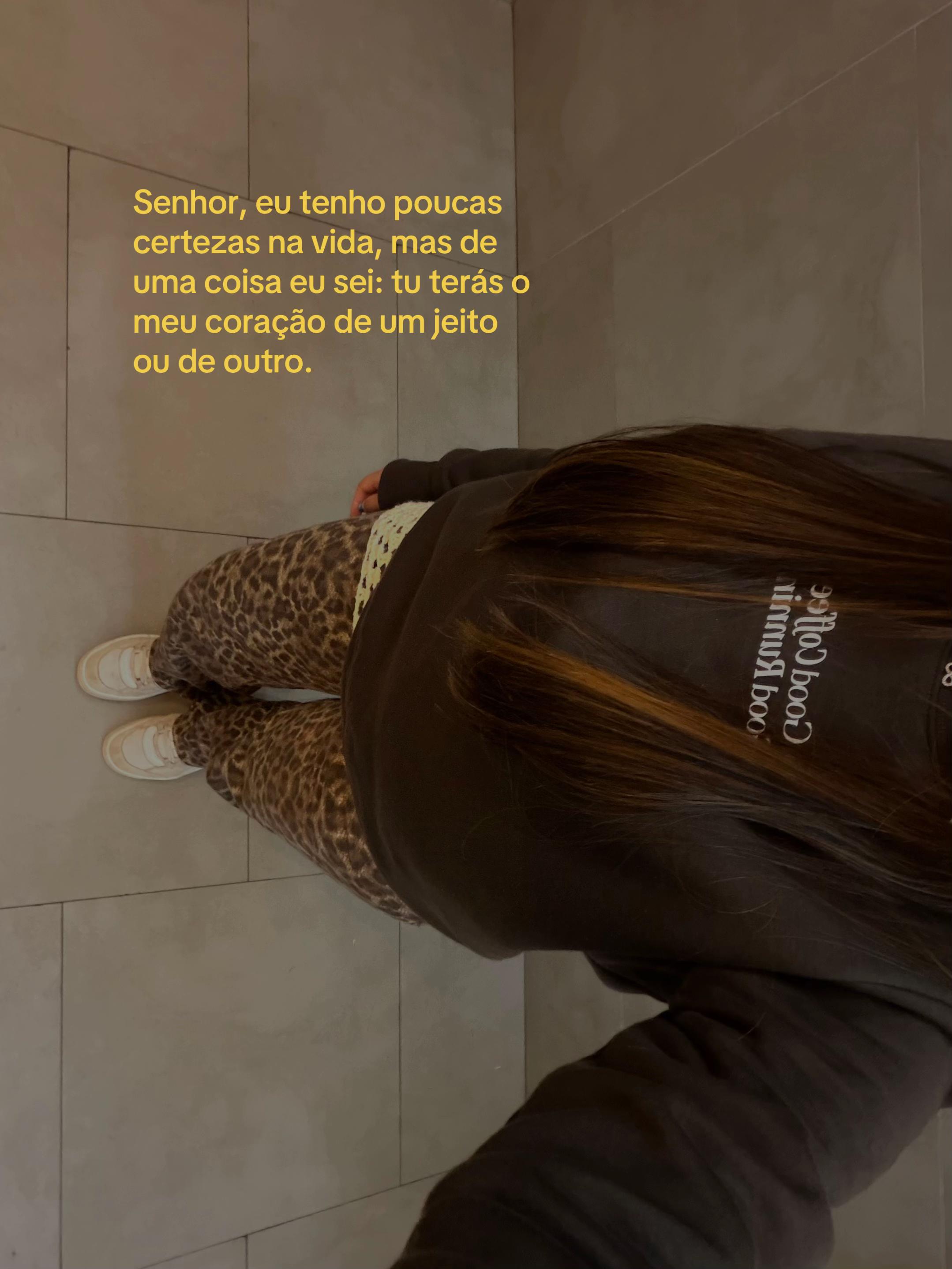 @𝒎𝒂𝒏𝒖 𝒎𝒐𝒖𝒓𝒂✨