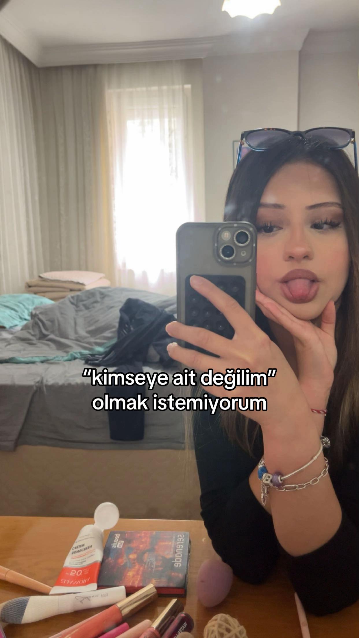 @𝓑