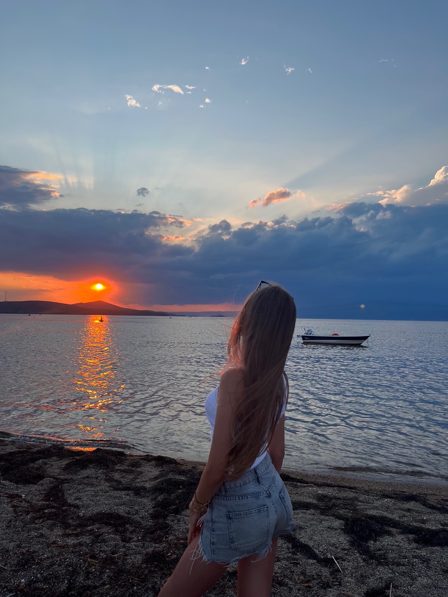 @𝓮𝓬𝓻𝓲𝓷