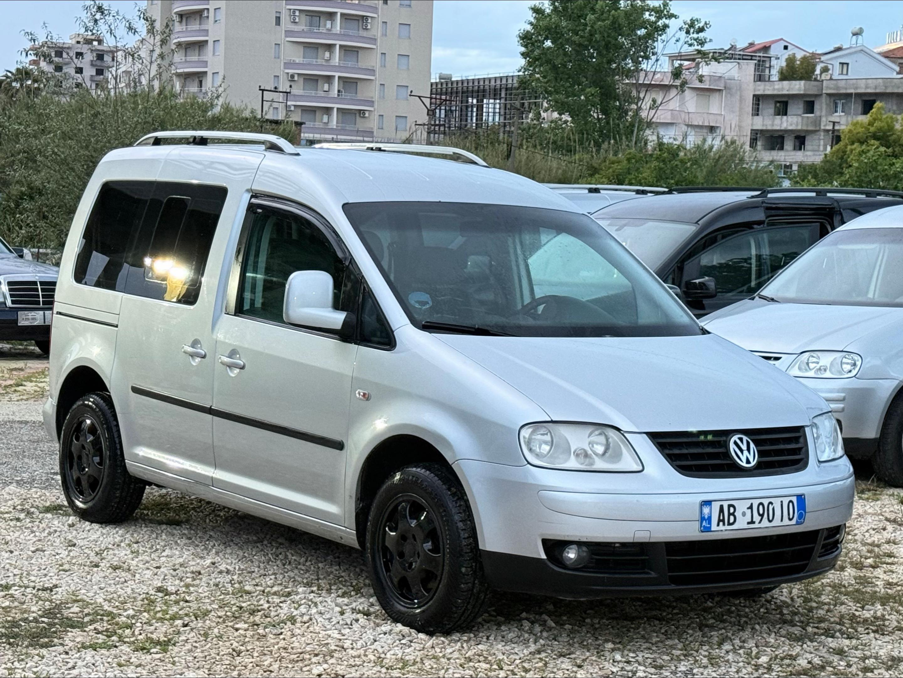 @Autokaziu