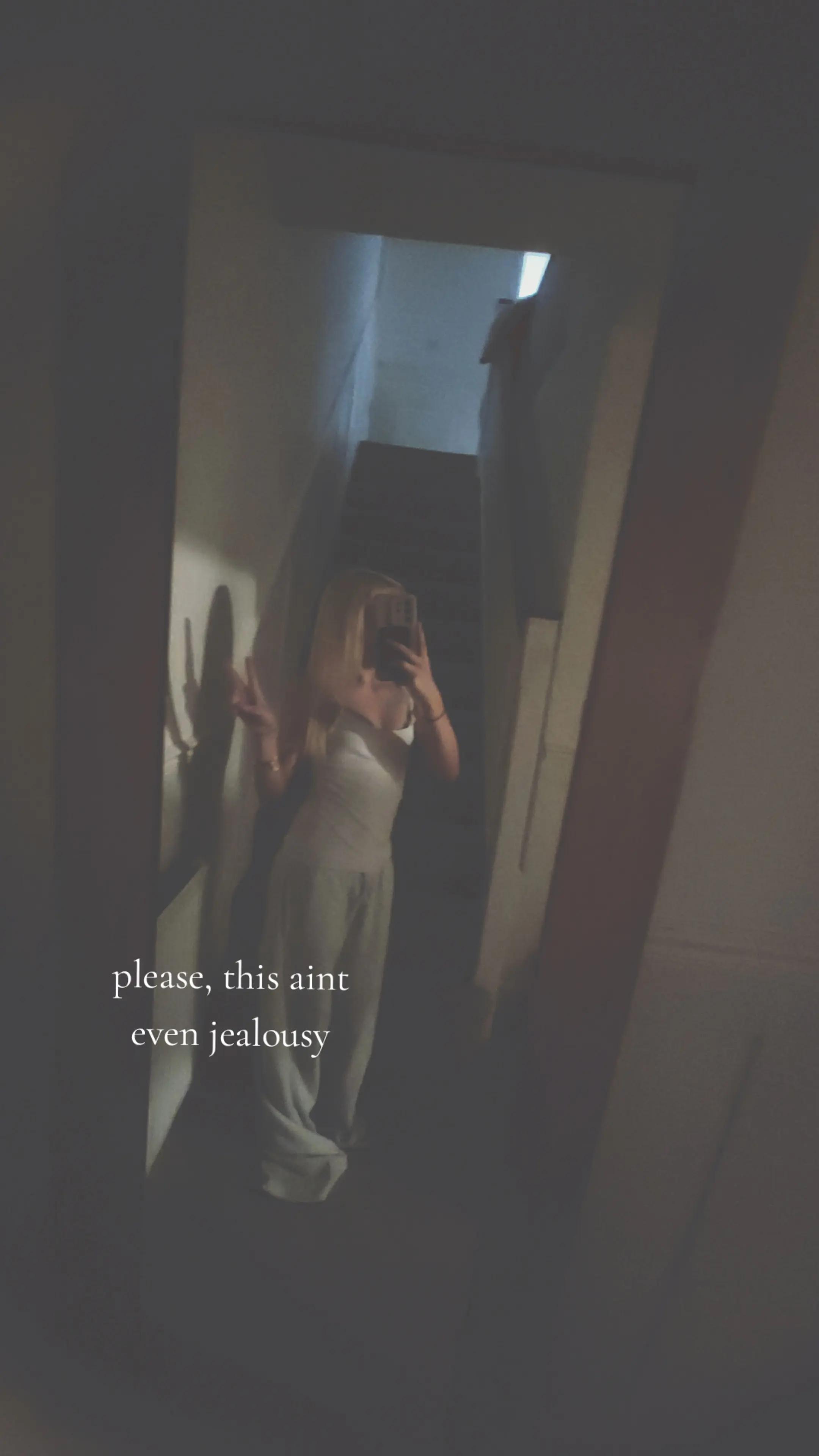 @𝒆𝒗𝒂