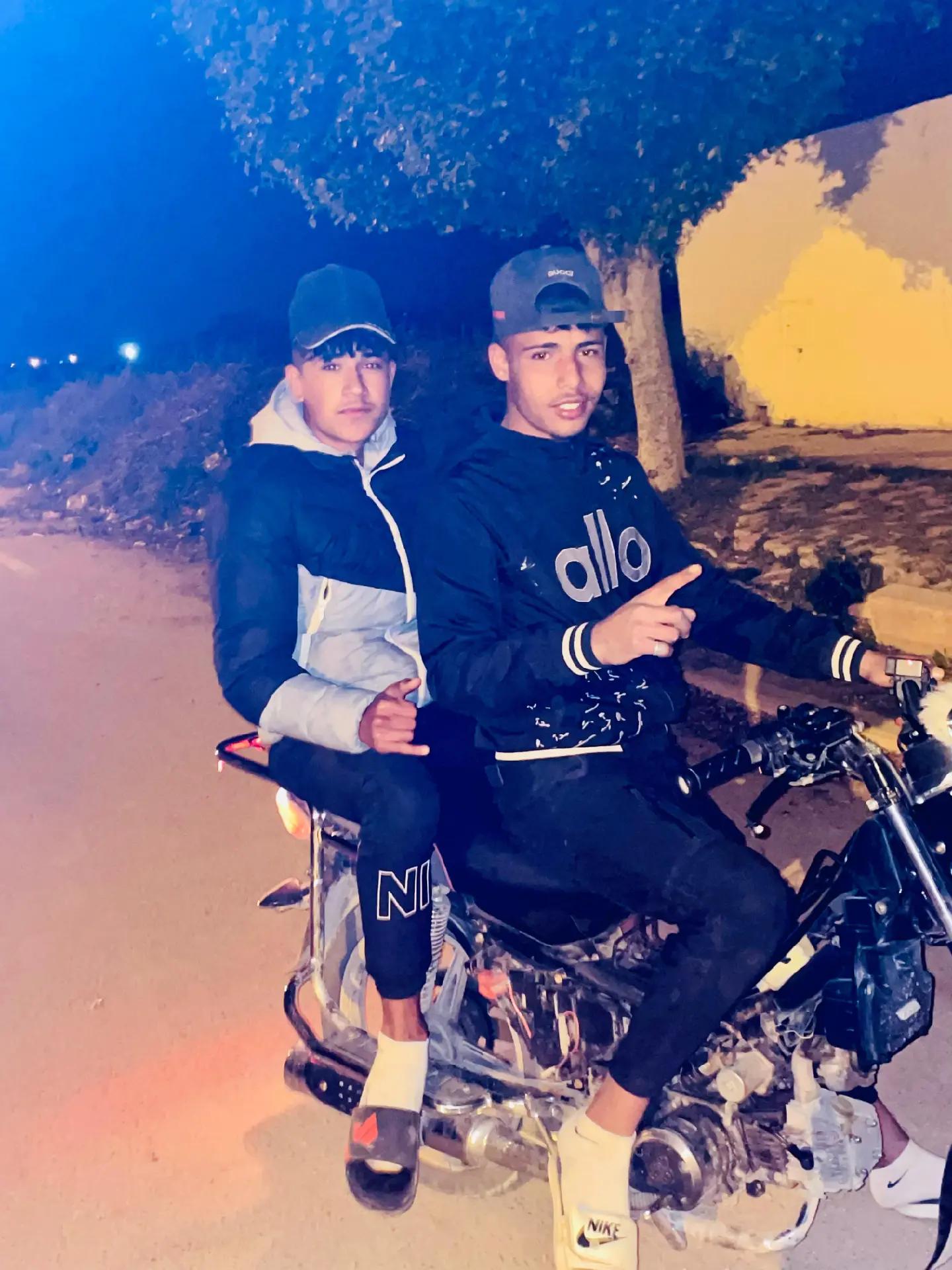 @لعميري 😎