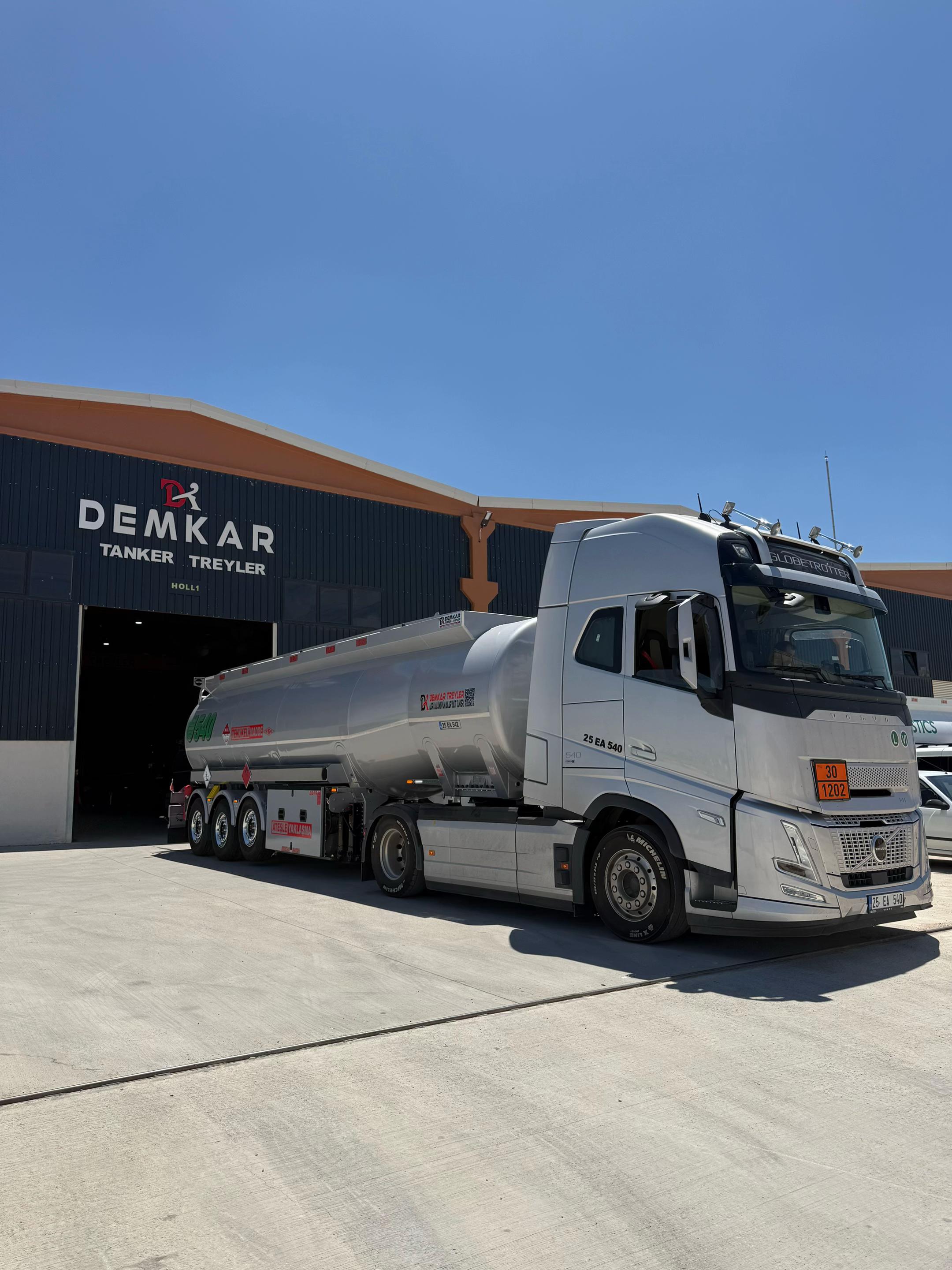 @demkar_tanker