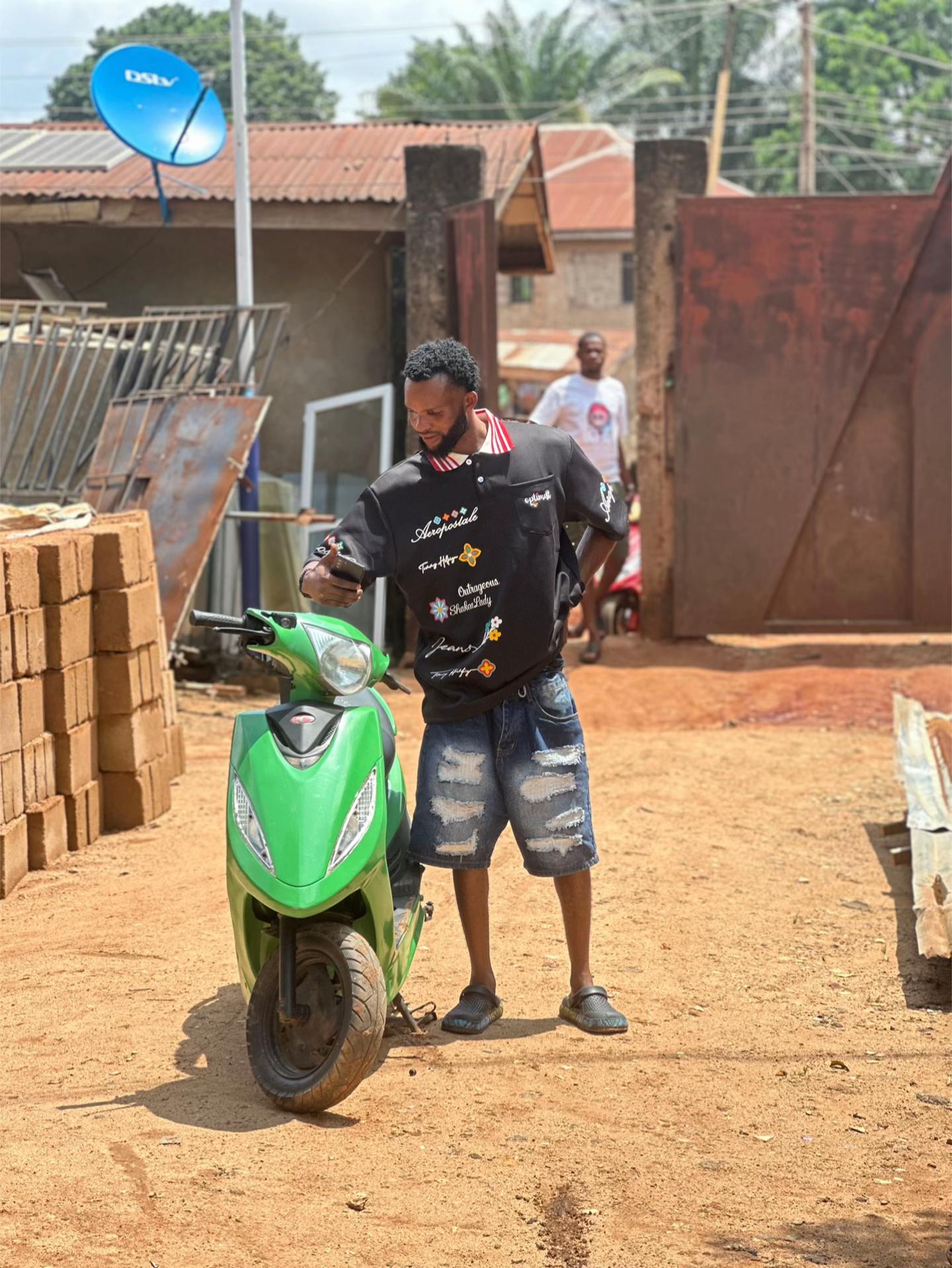 @Darian 🏍️