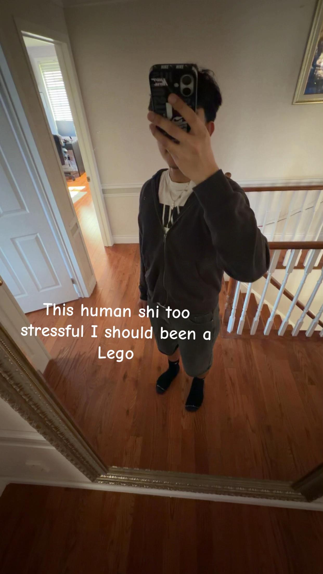 @Ayush&trade;️