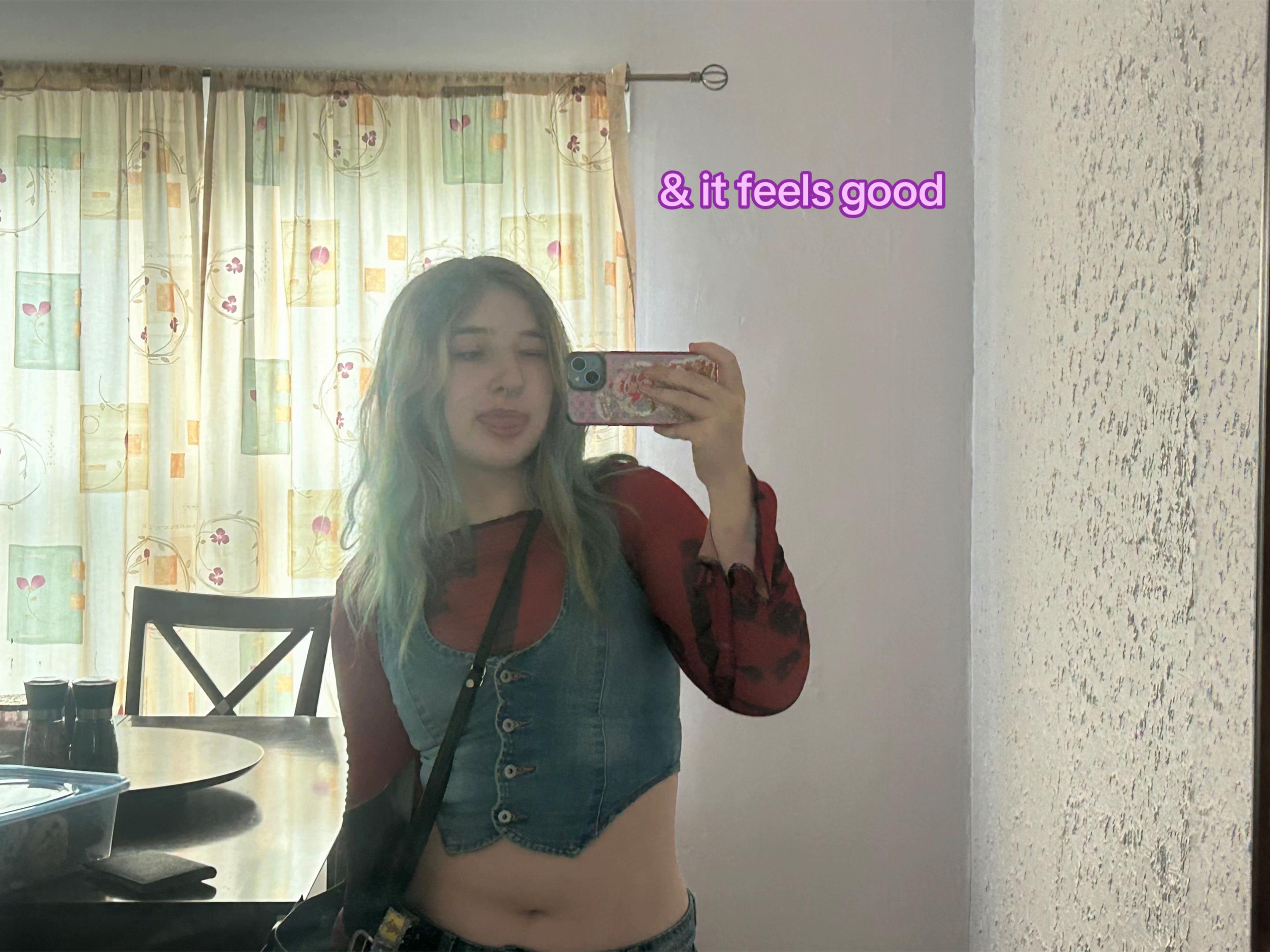 @️Julie
