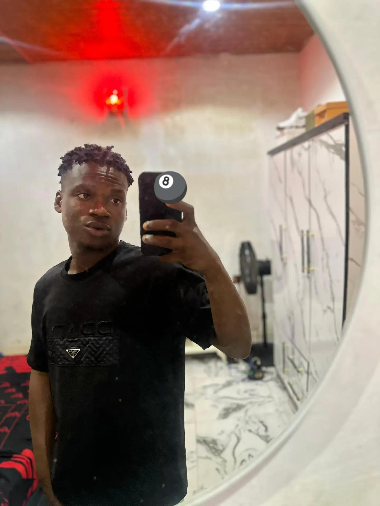 @CHIBUEZE 🎱