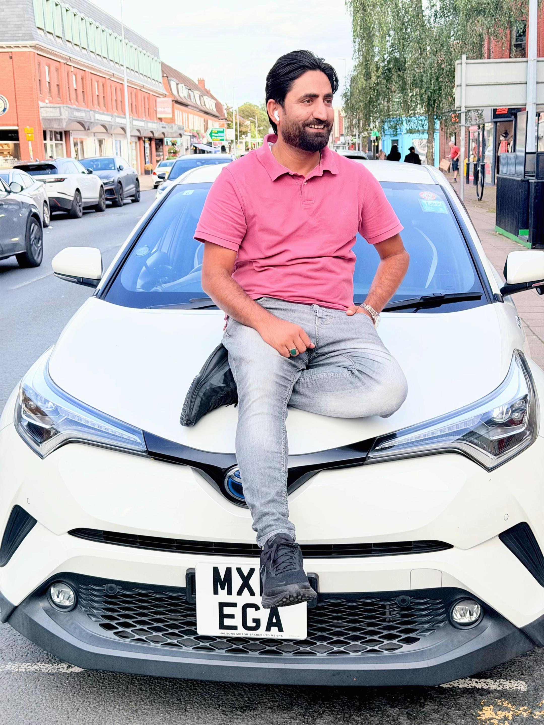 @zuBaiR_RaNjhA 1214🇵🇰🇬🇧