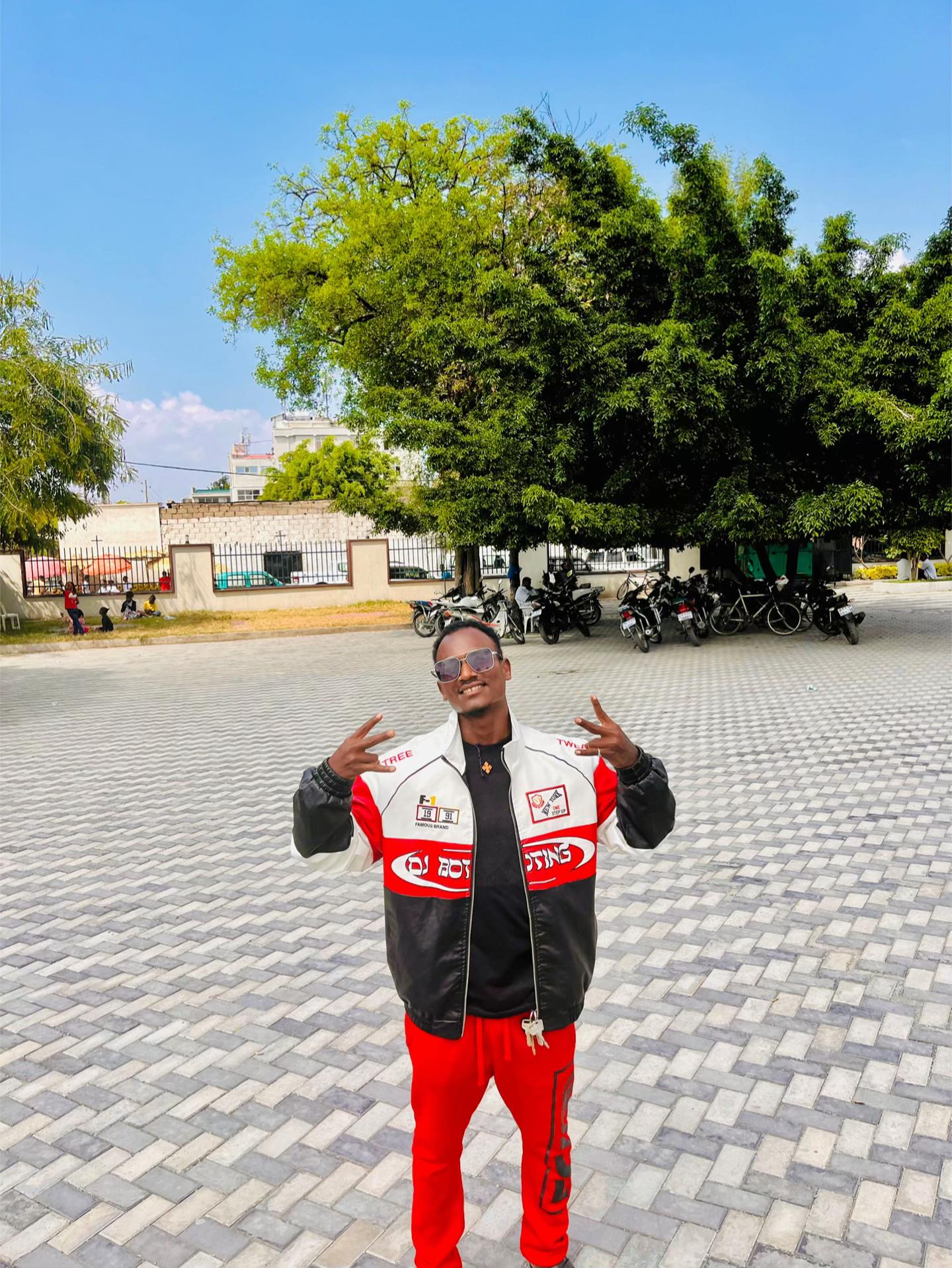 @𝙯𝙖𝙢𝙖