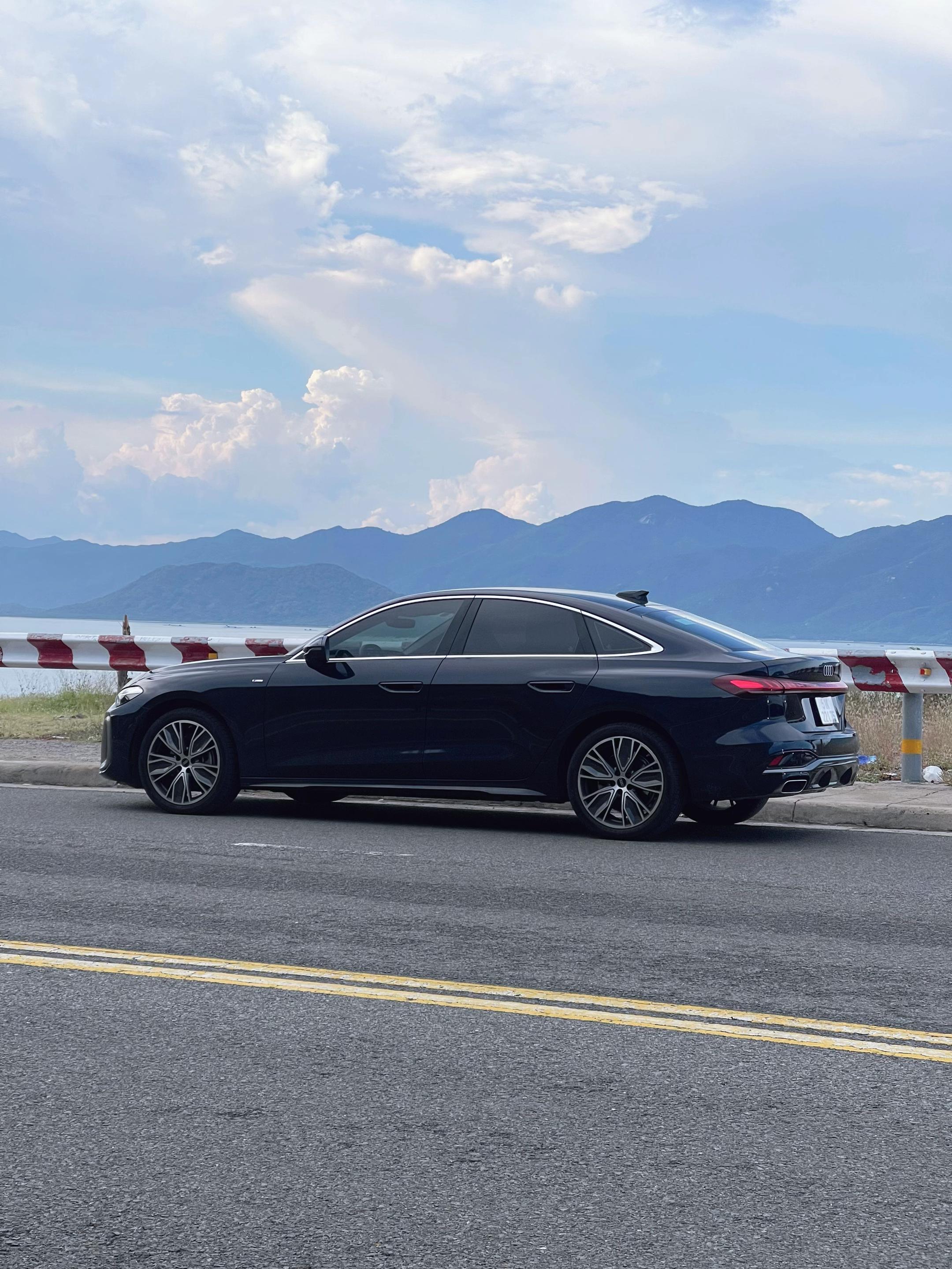 @Kh&ocirc;i | Audi Vietnam