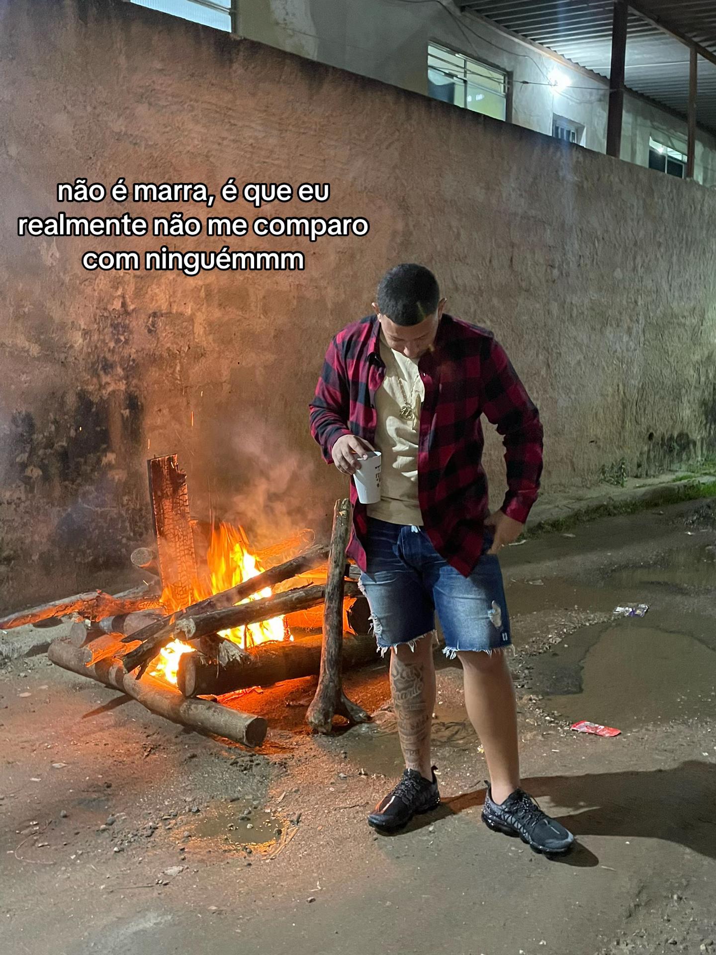 @🤴🏻