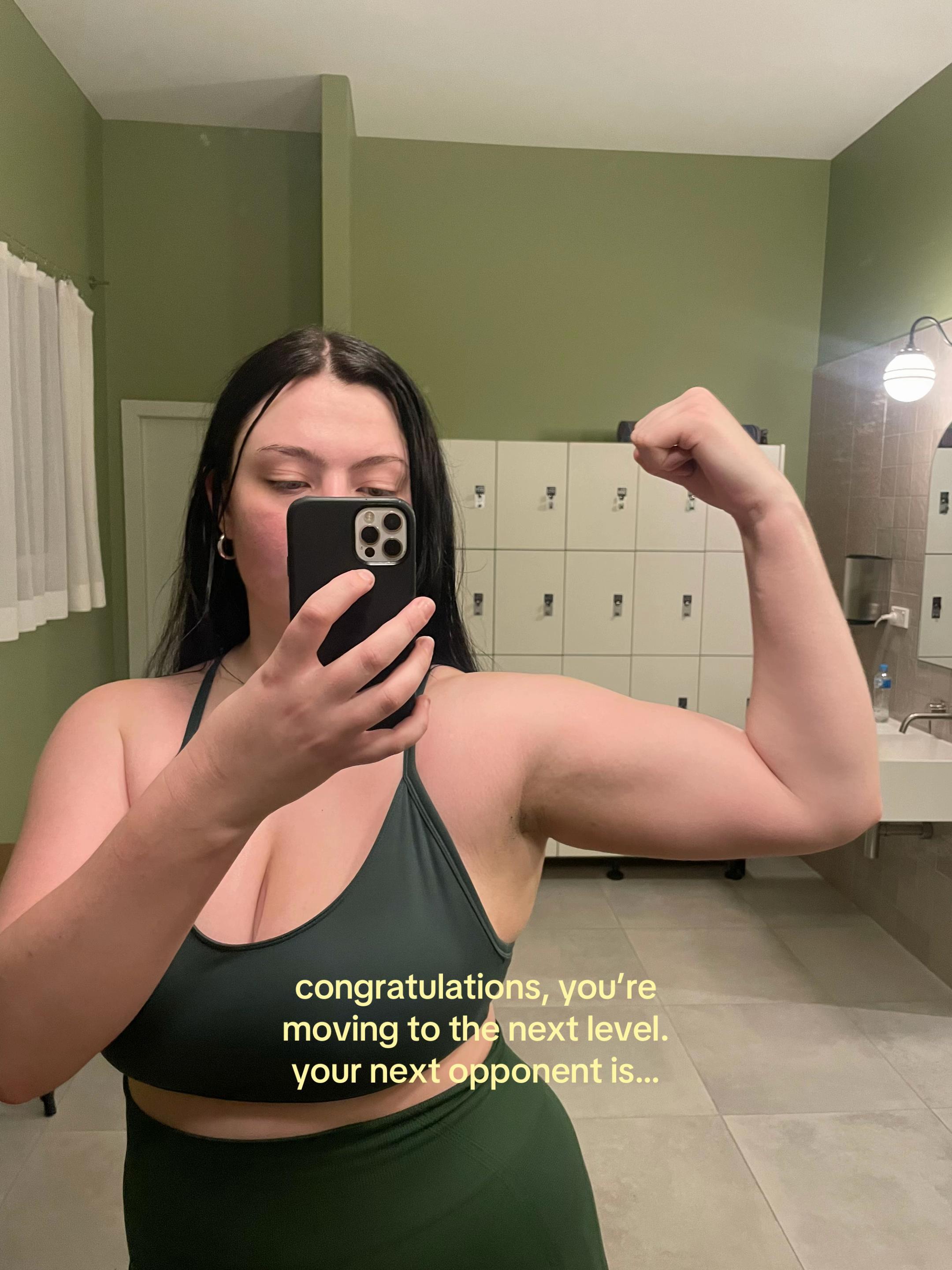 @izzy! | online fitness coach