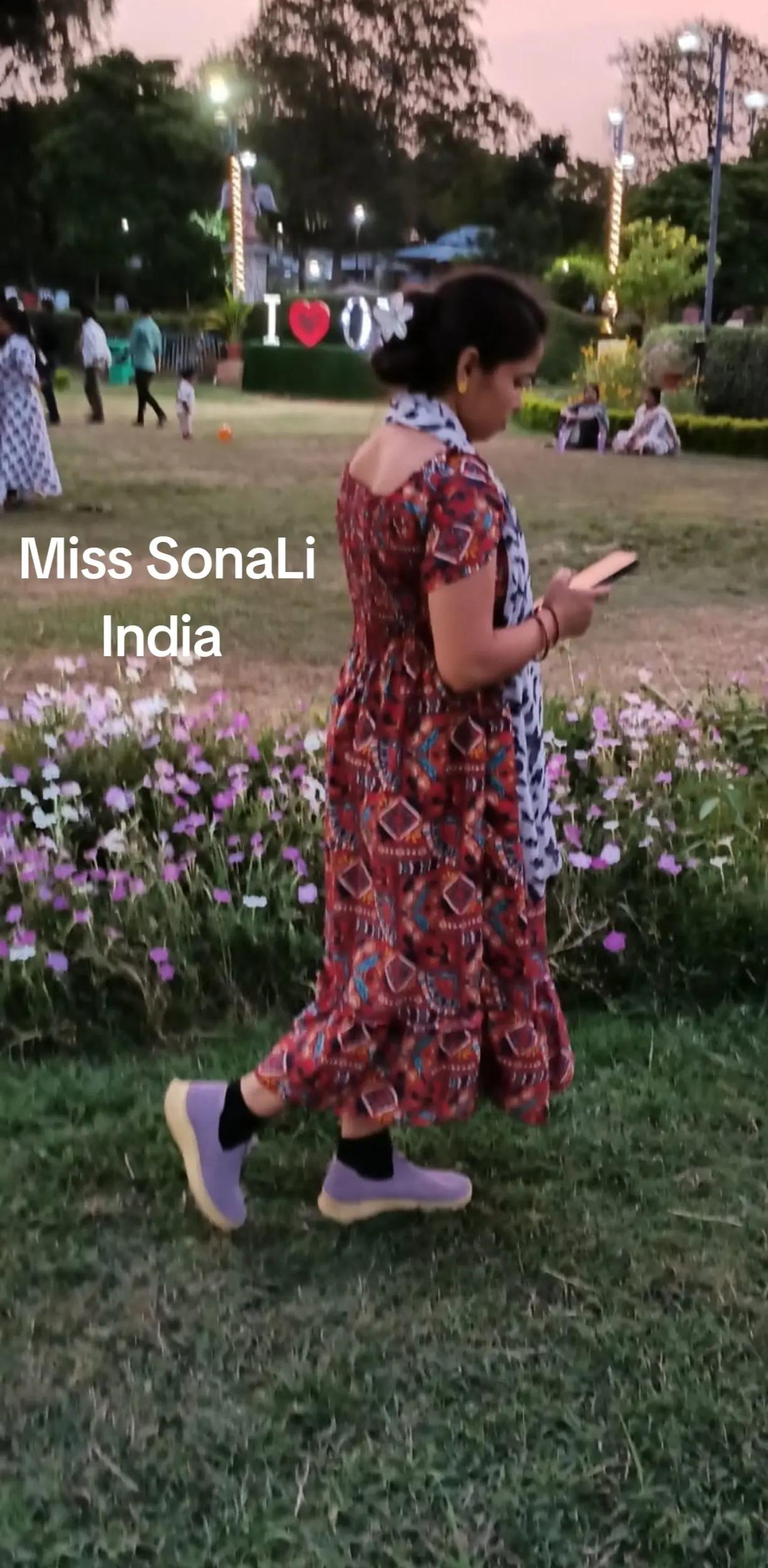 @Miss SonaLi Ji💐🌹🫂