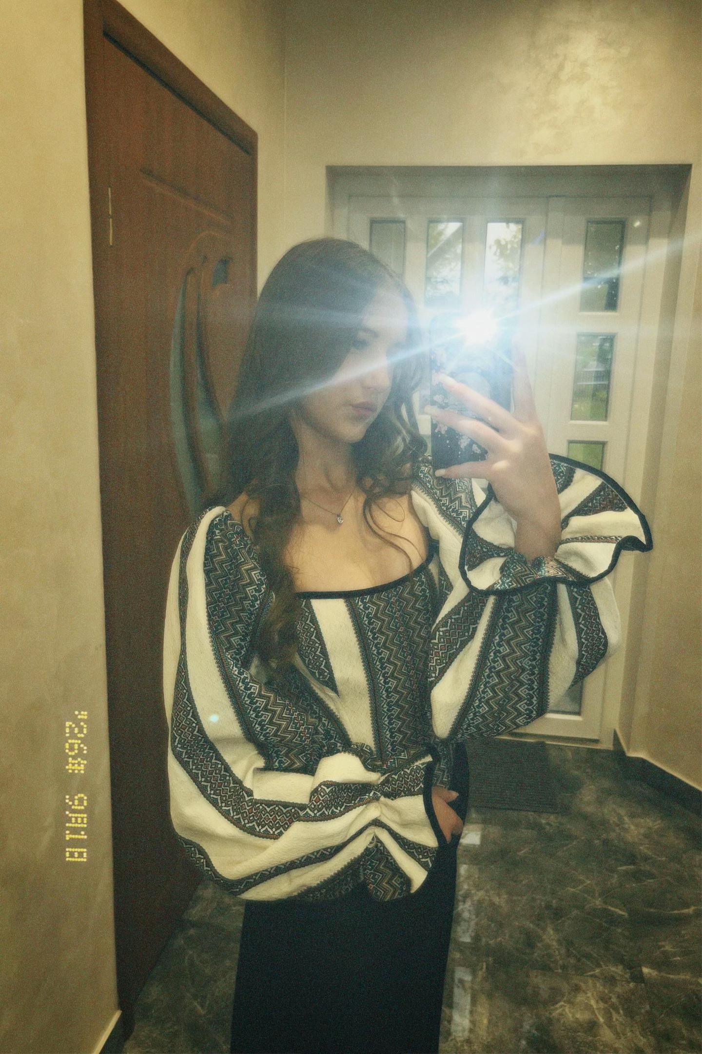 @nadia.