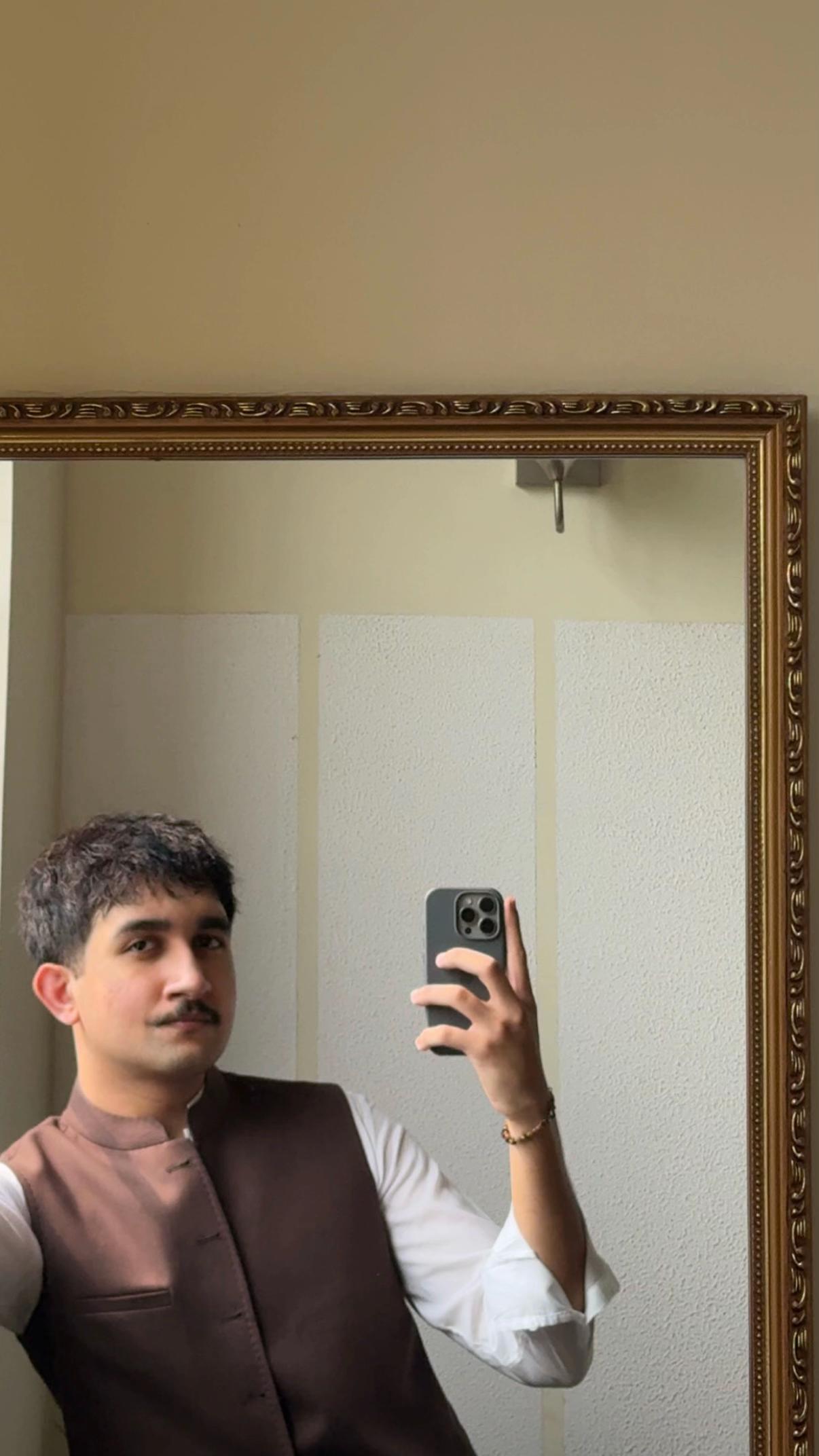 @hussain_bajwa