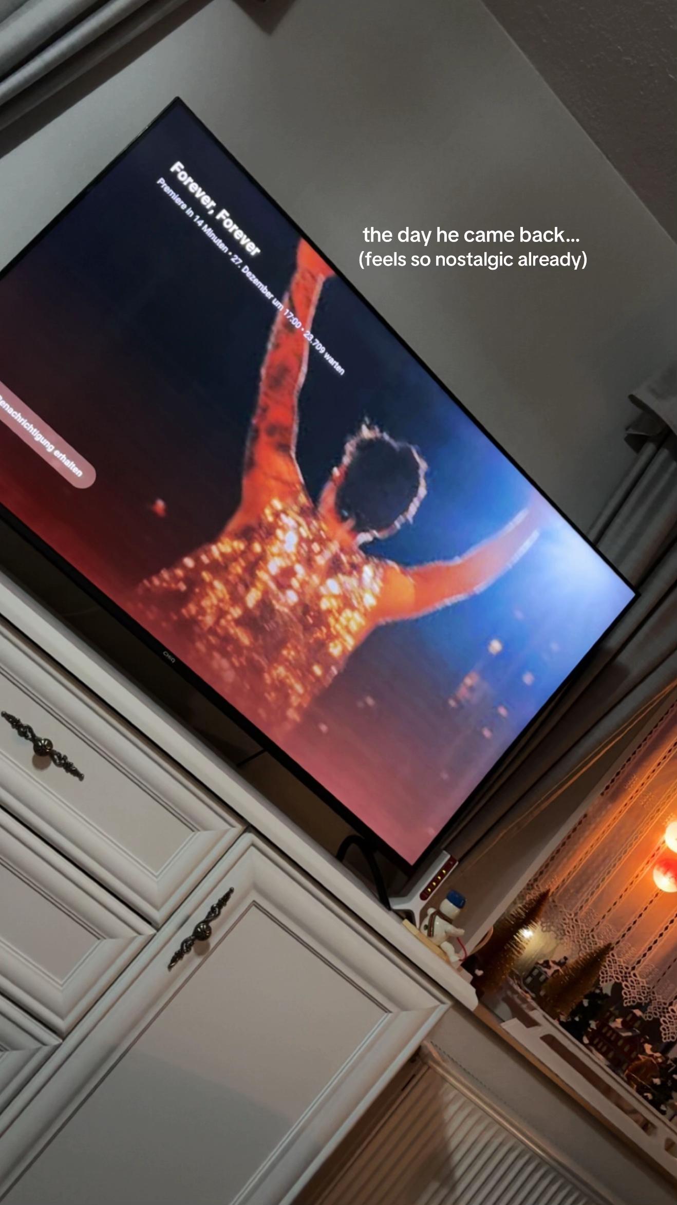 @fangirl ๐ชฉ