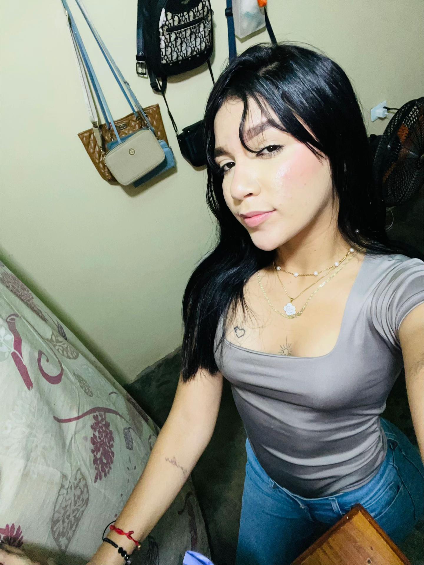 @🦦