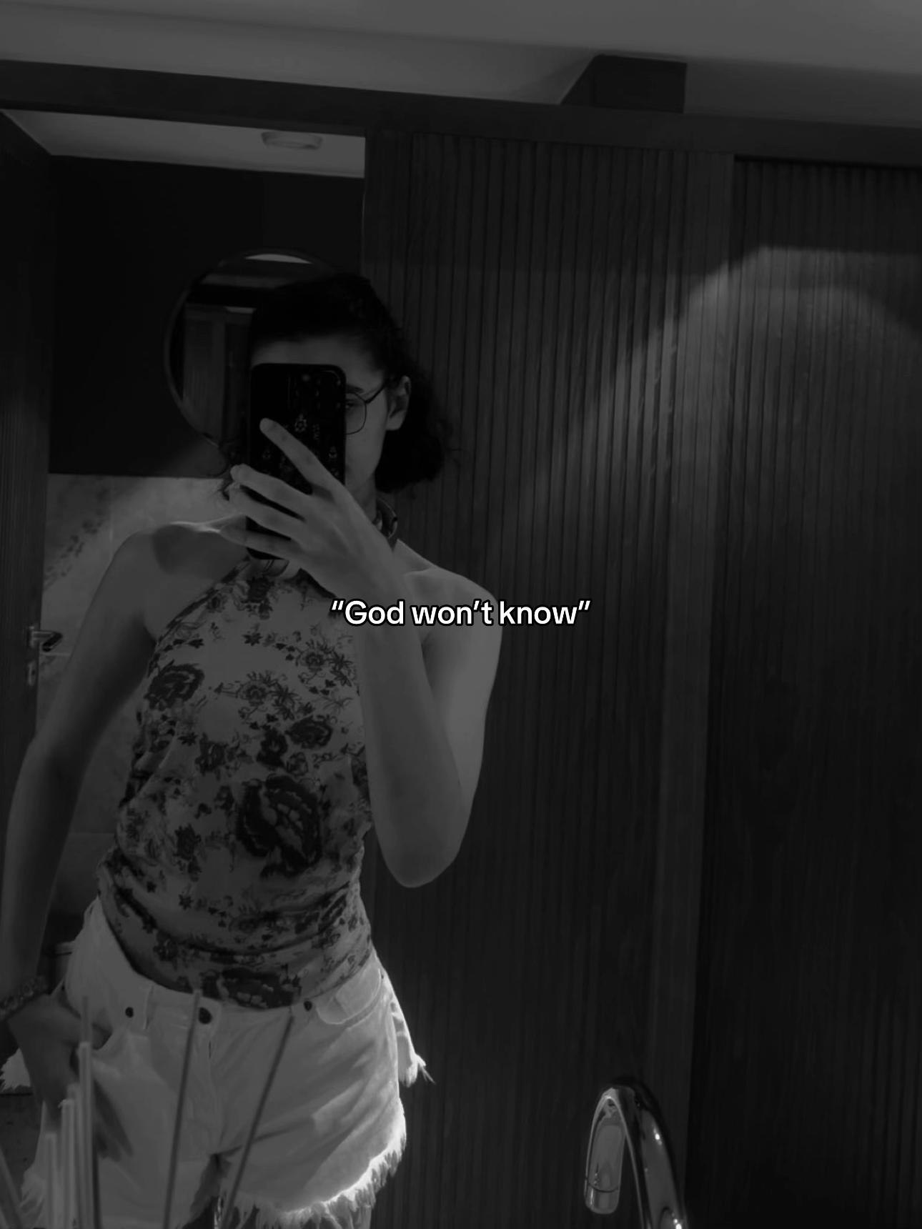 @Flavia ☦︎
