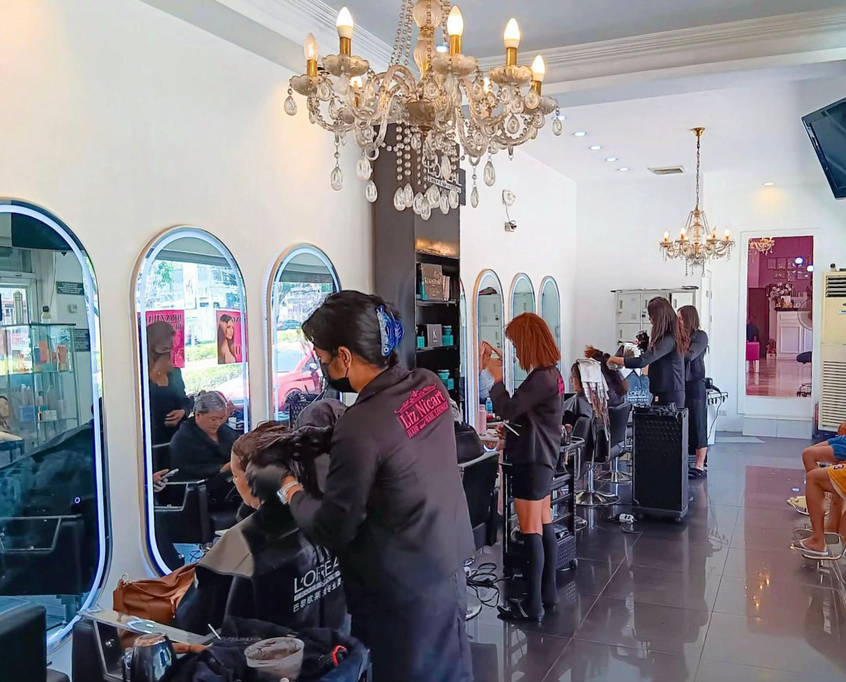 @Liz Nicart Hair & Nail Lounge