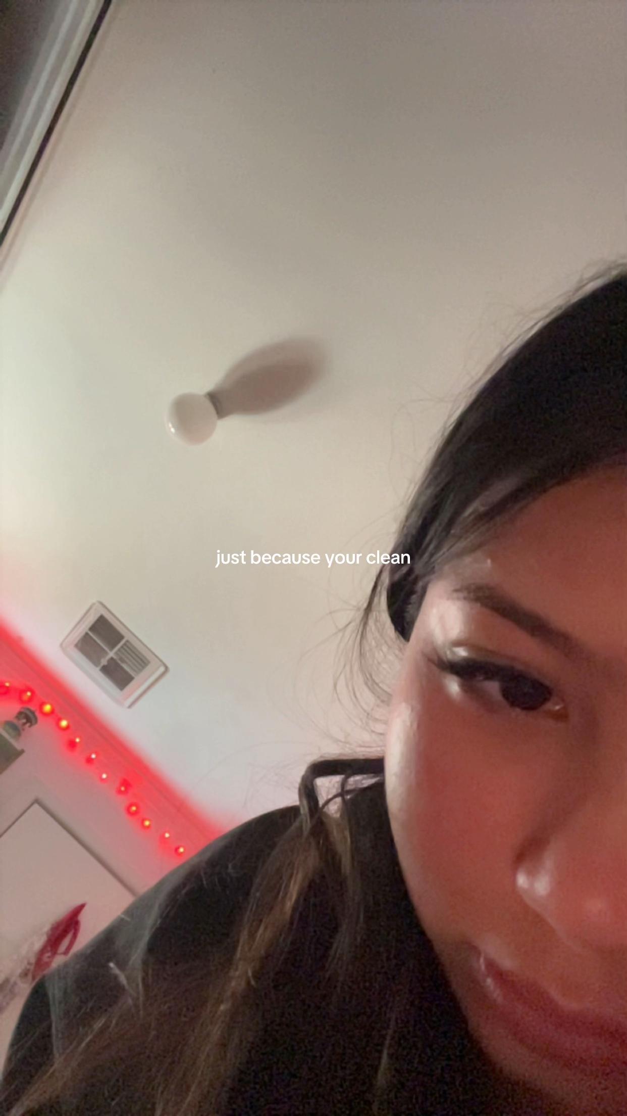 @☹︎