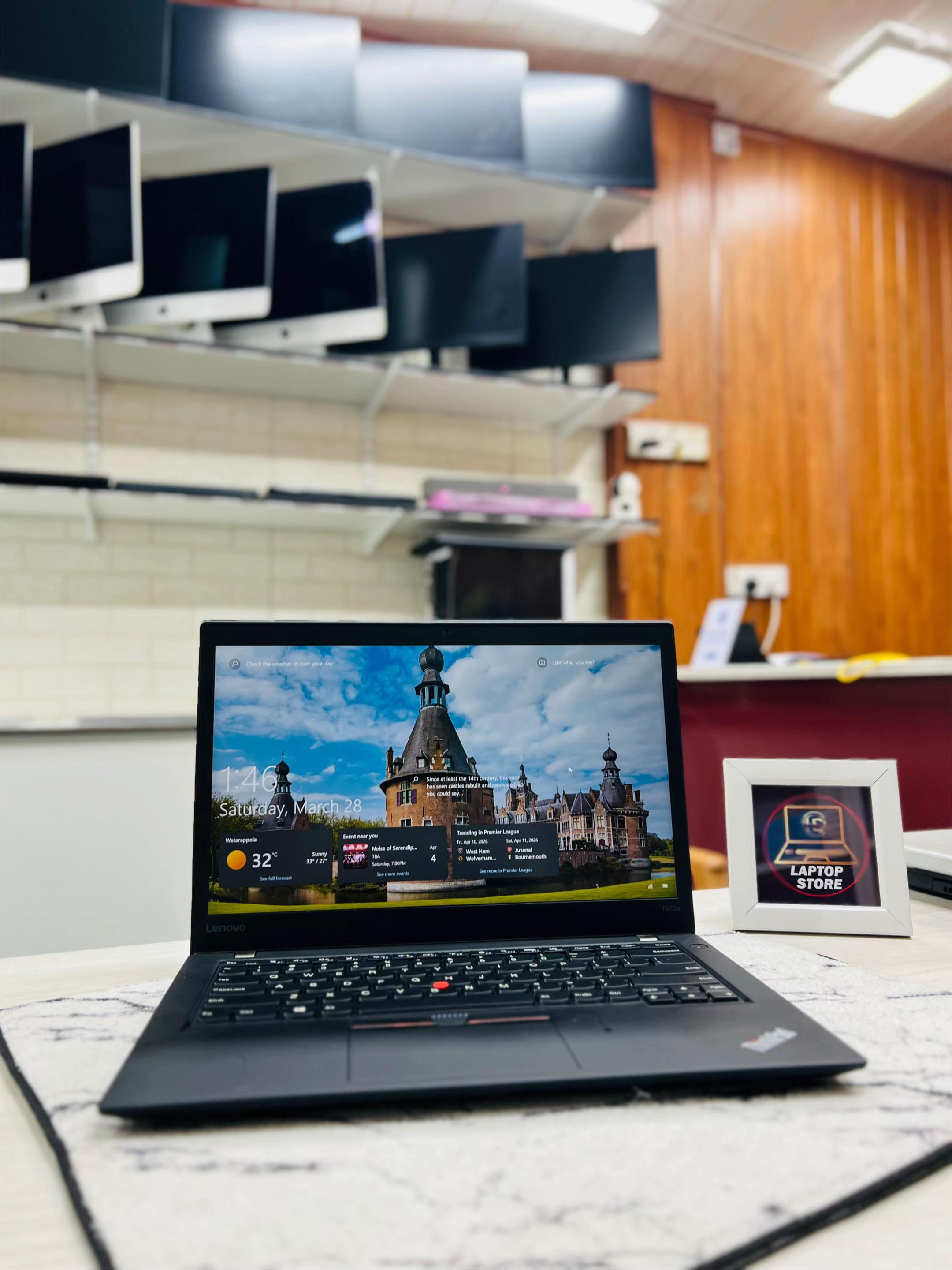 @HS DealZ Laptop Store