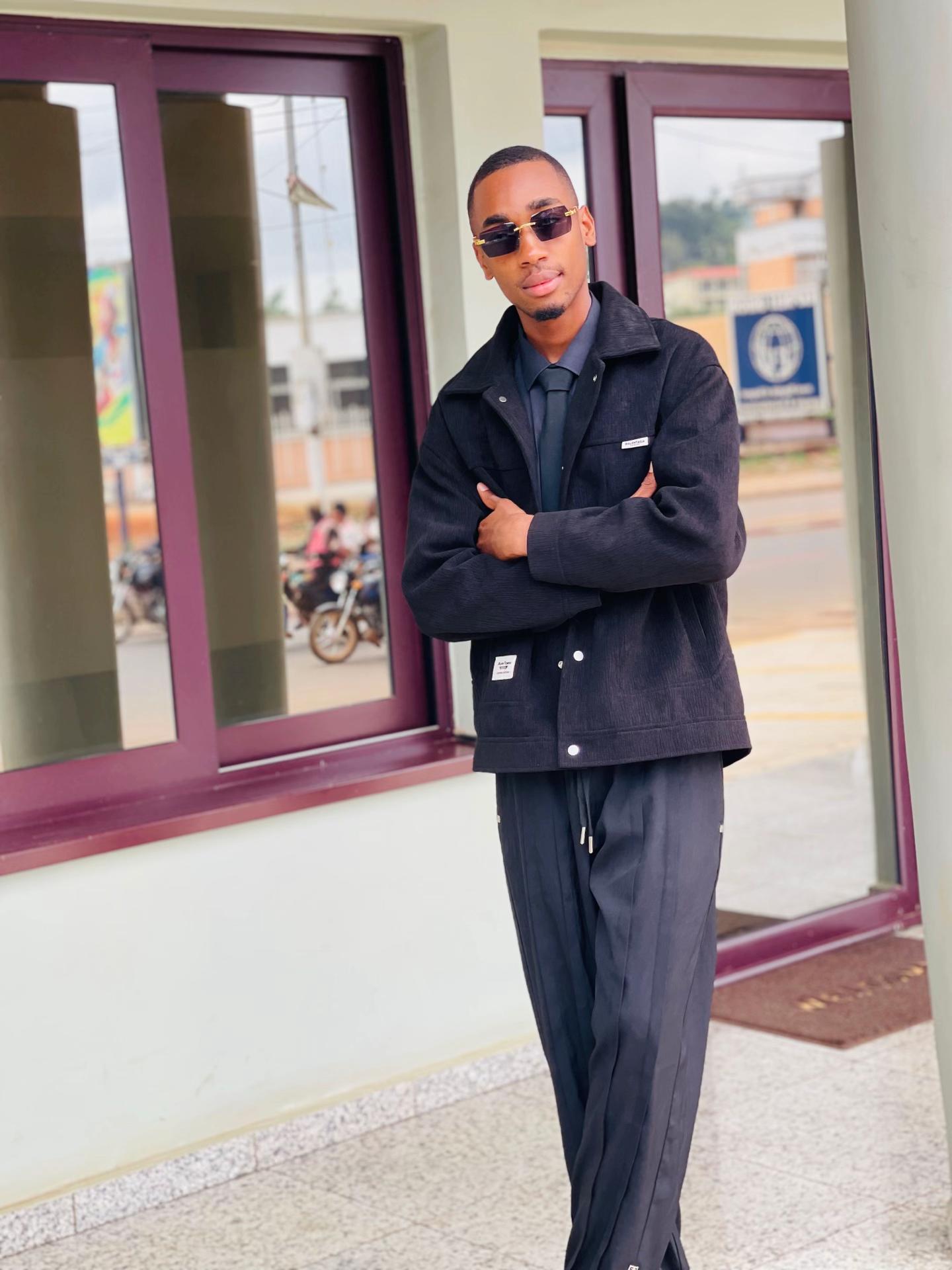 @Le~fils🪲 MBAMOIS
