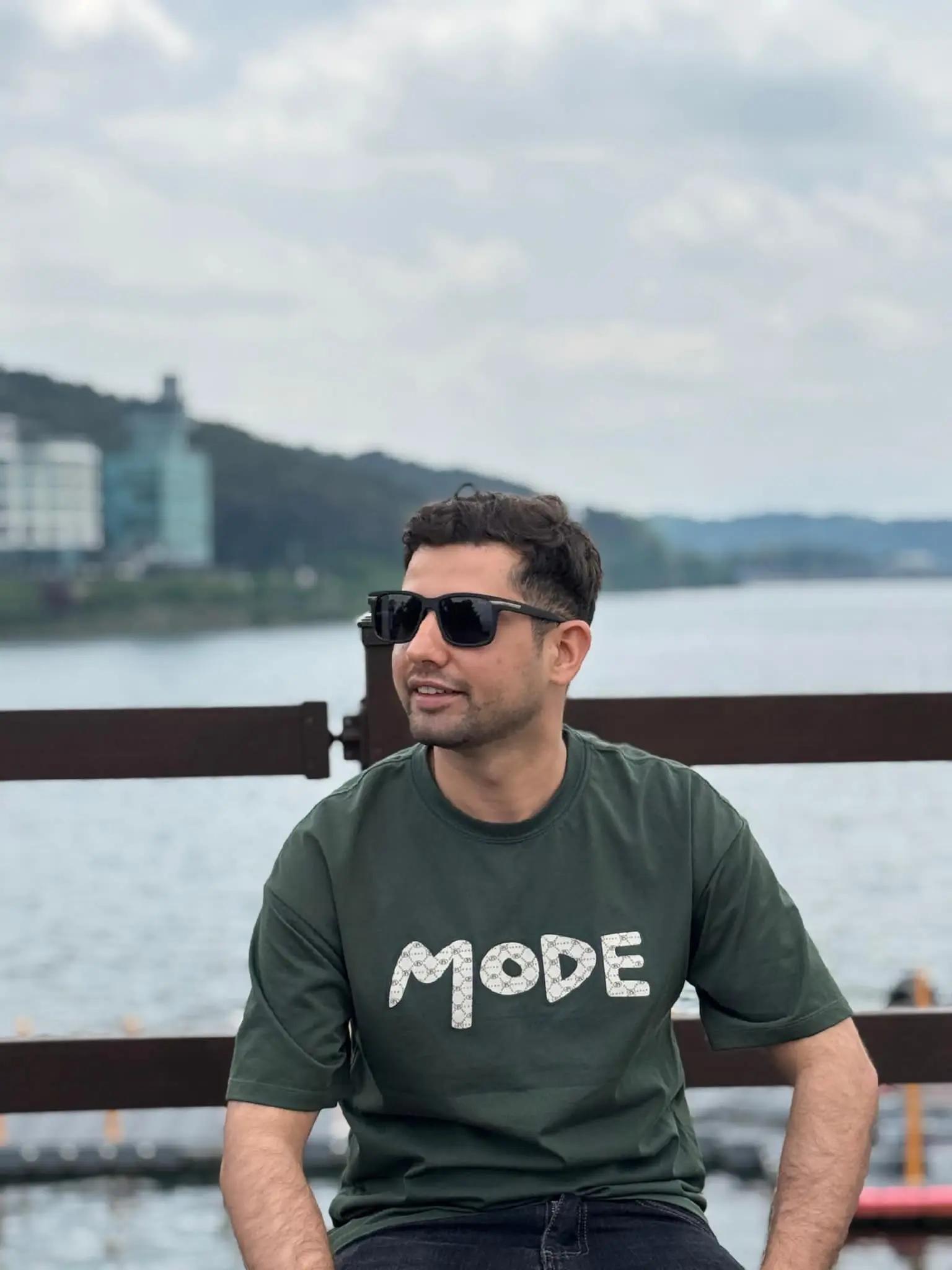 @Gautam Sarkar🤘
