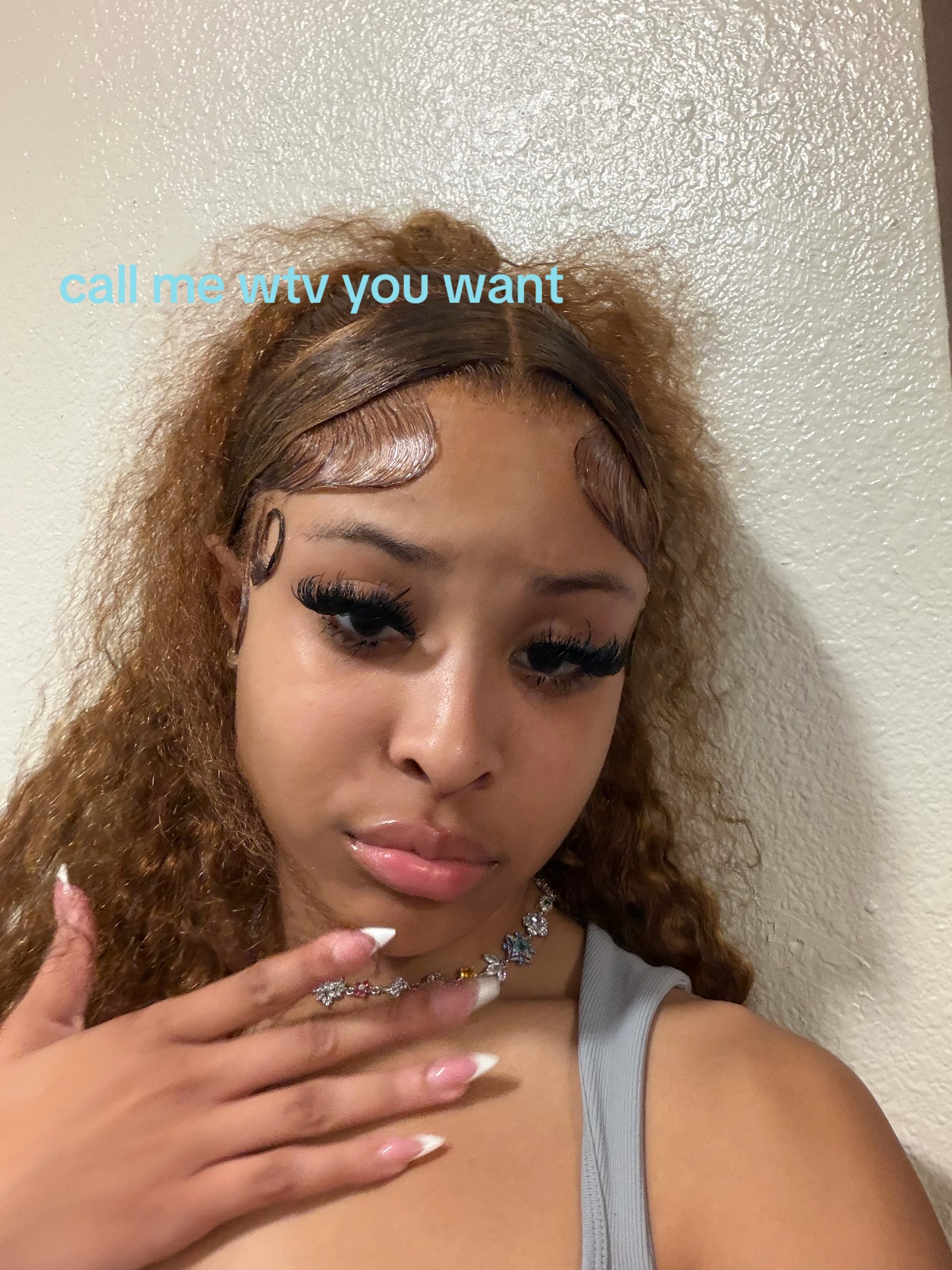 @Vivvy🪻