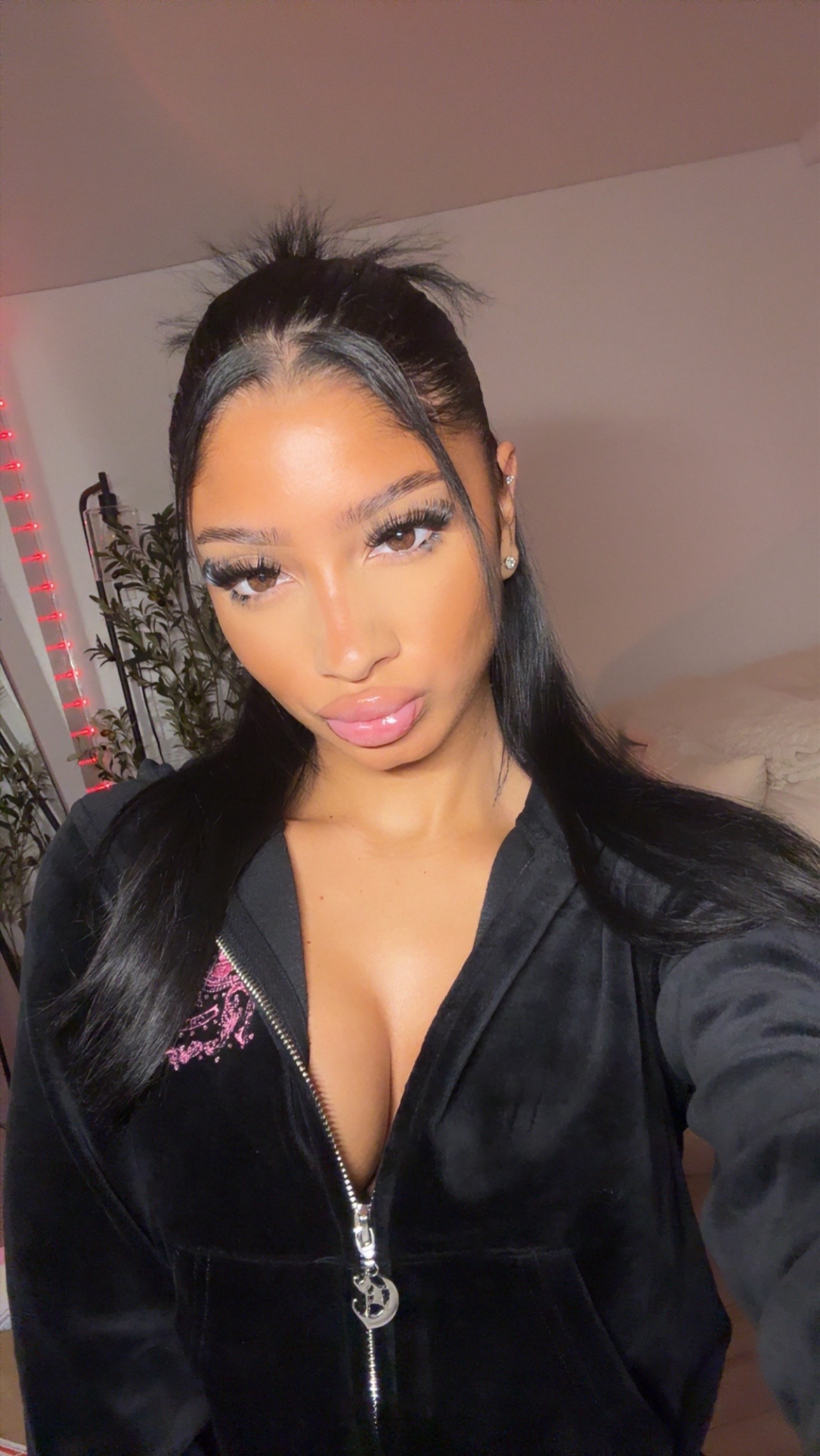 @nai✨