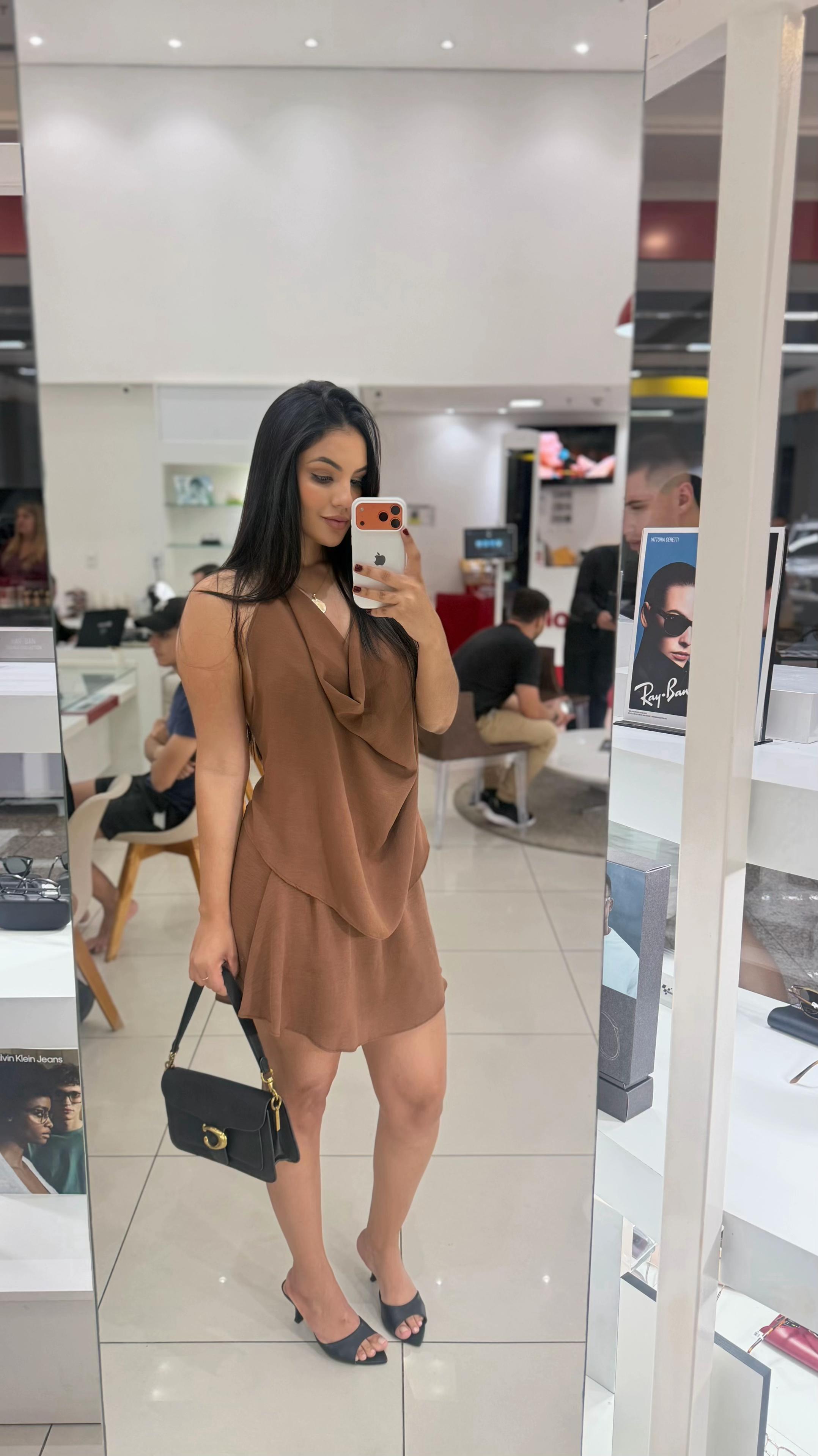@annedantas._