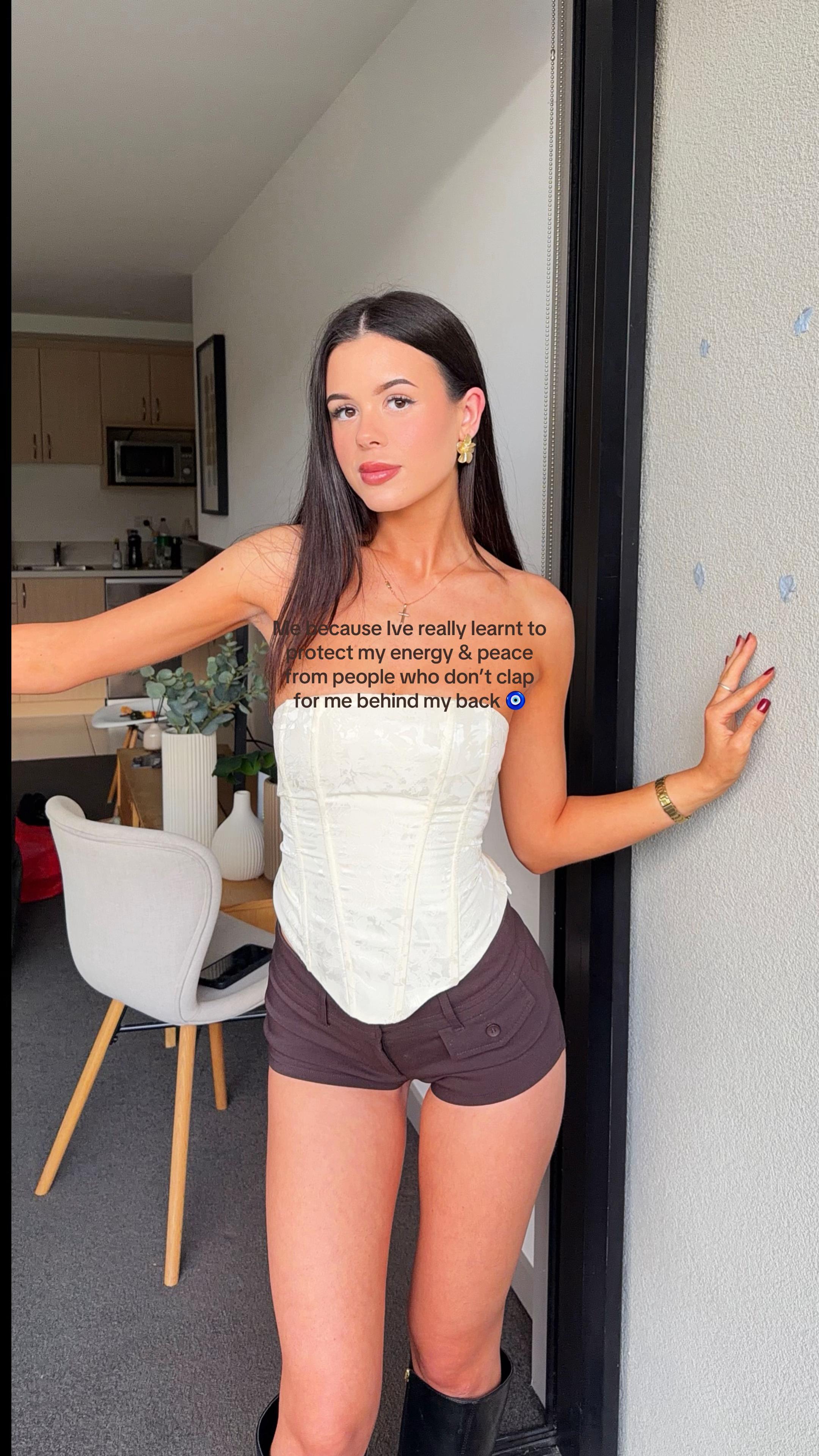 @Enya