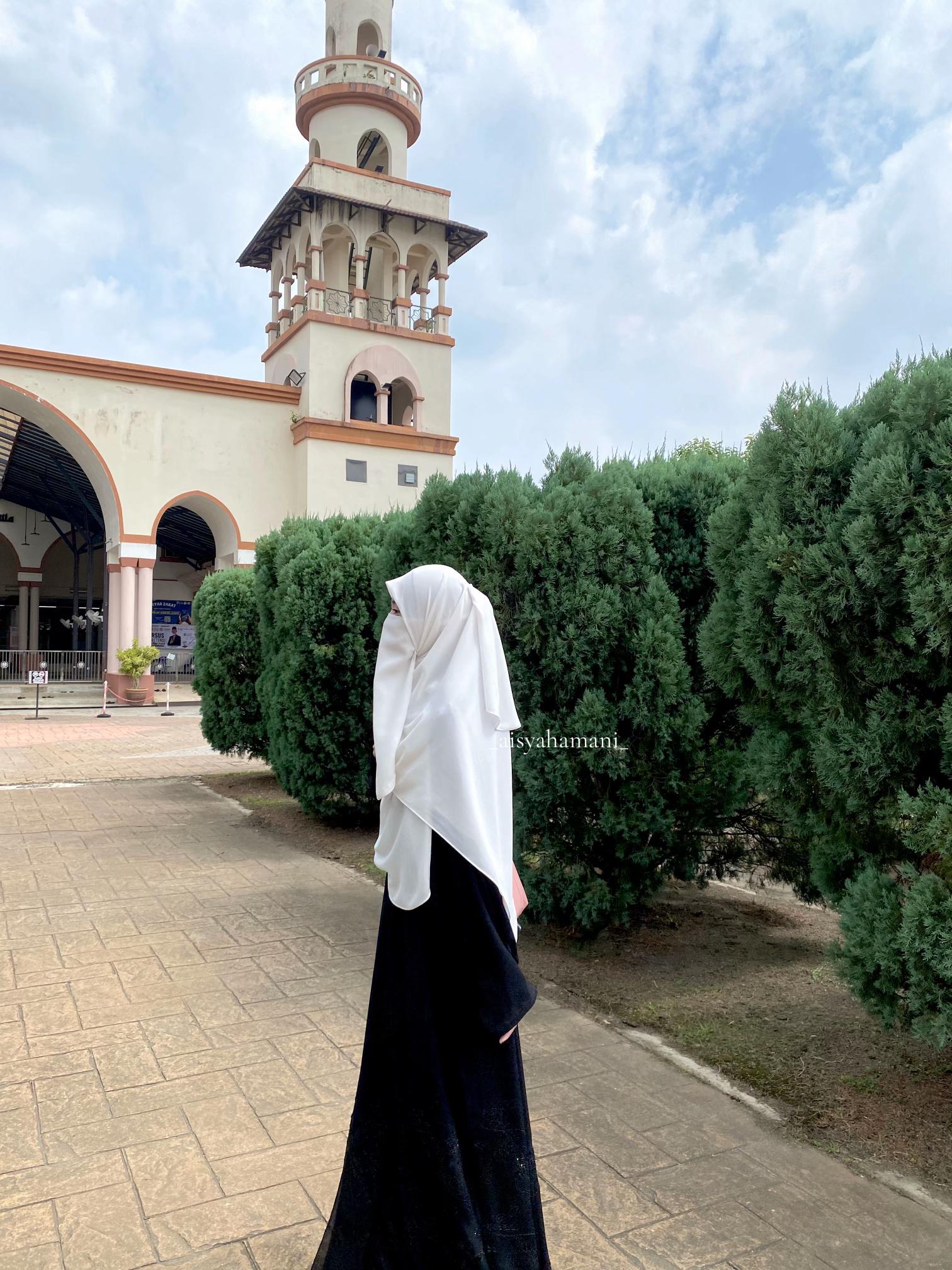 @﮼عائشة | 𝓐𝓲𝓼𝔂𝓪𝓱