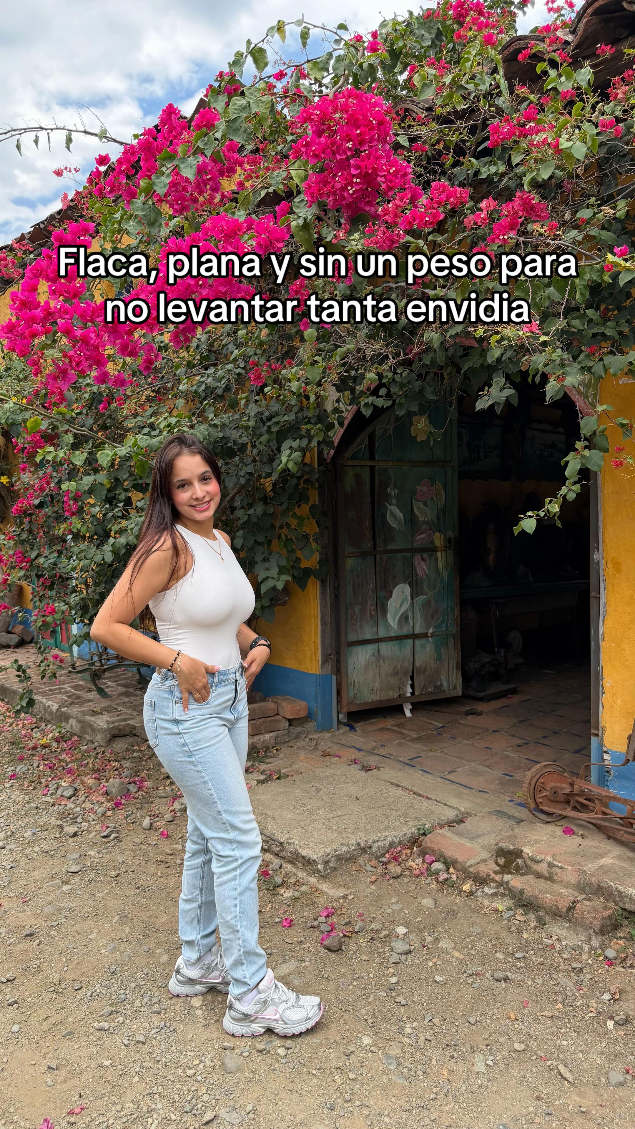 @𝒱𝒶𝓁𝑒𝓃𝓉𝒾𝓃𝒶 𝒟𝒾𝒶𝓏