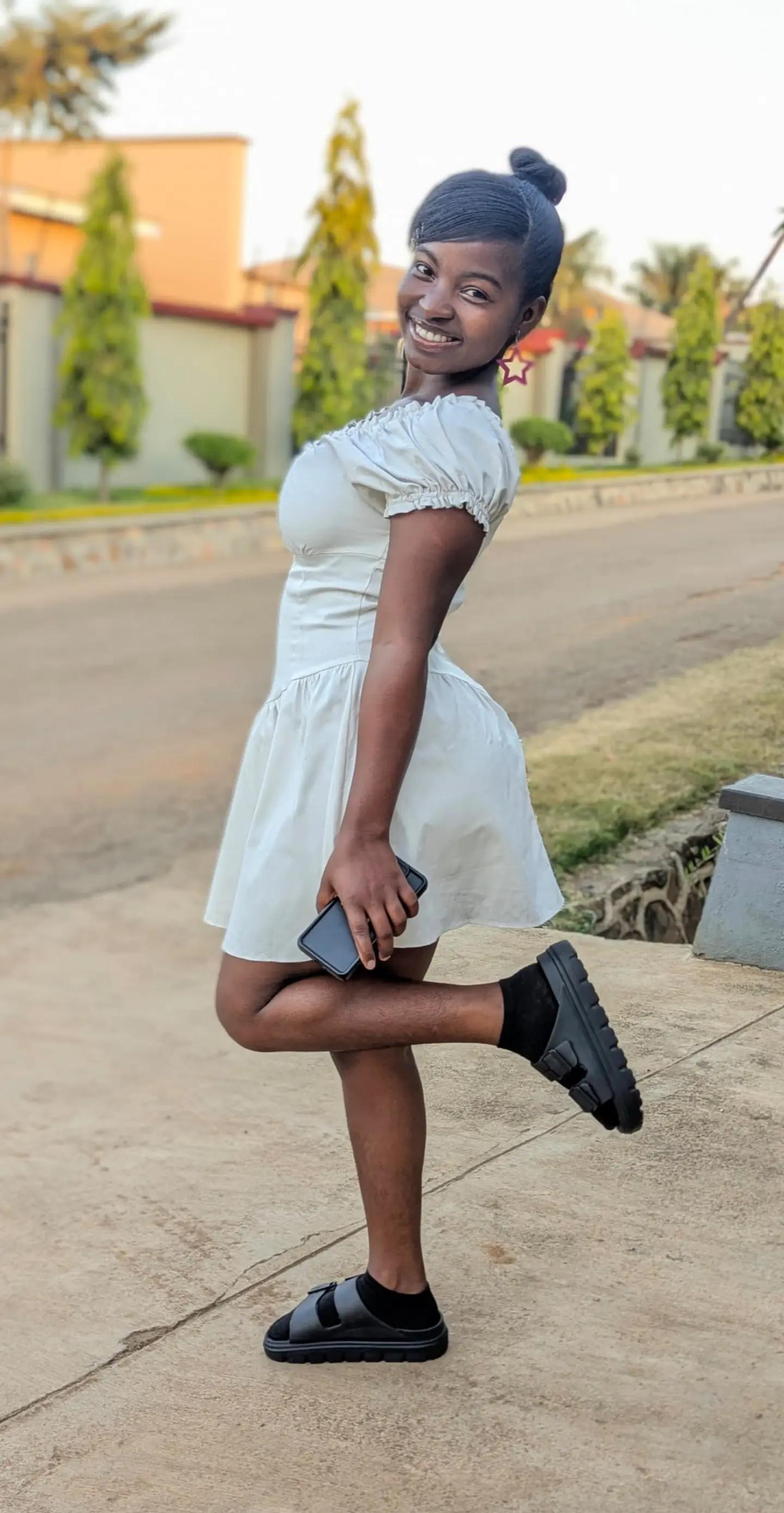 @Harry_Chiwoza