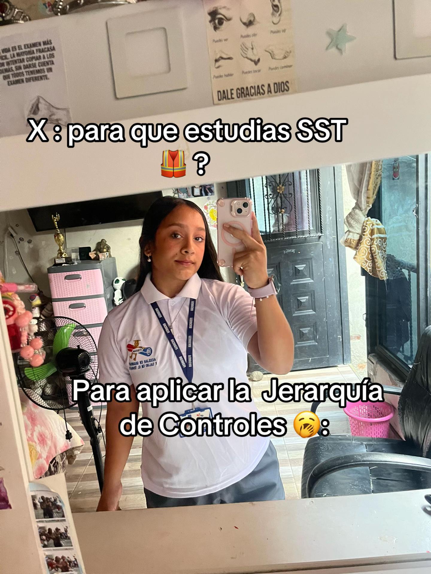 @Jenni🪐