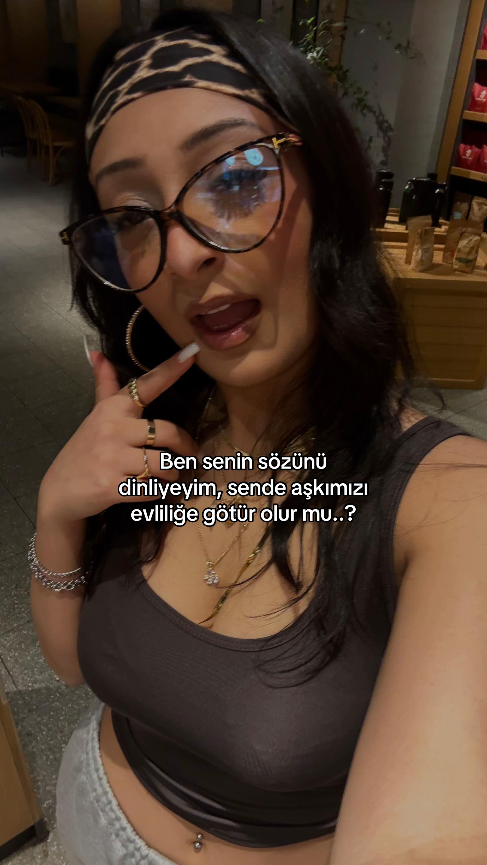 @lliivas