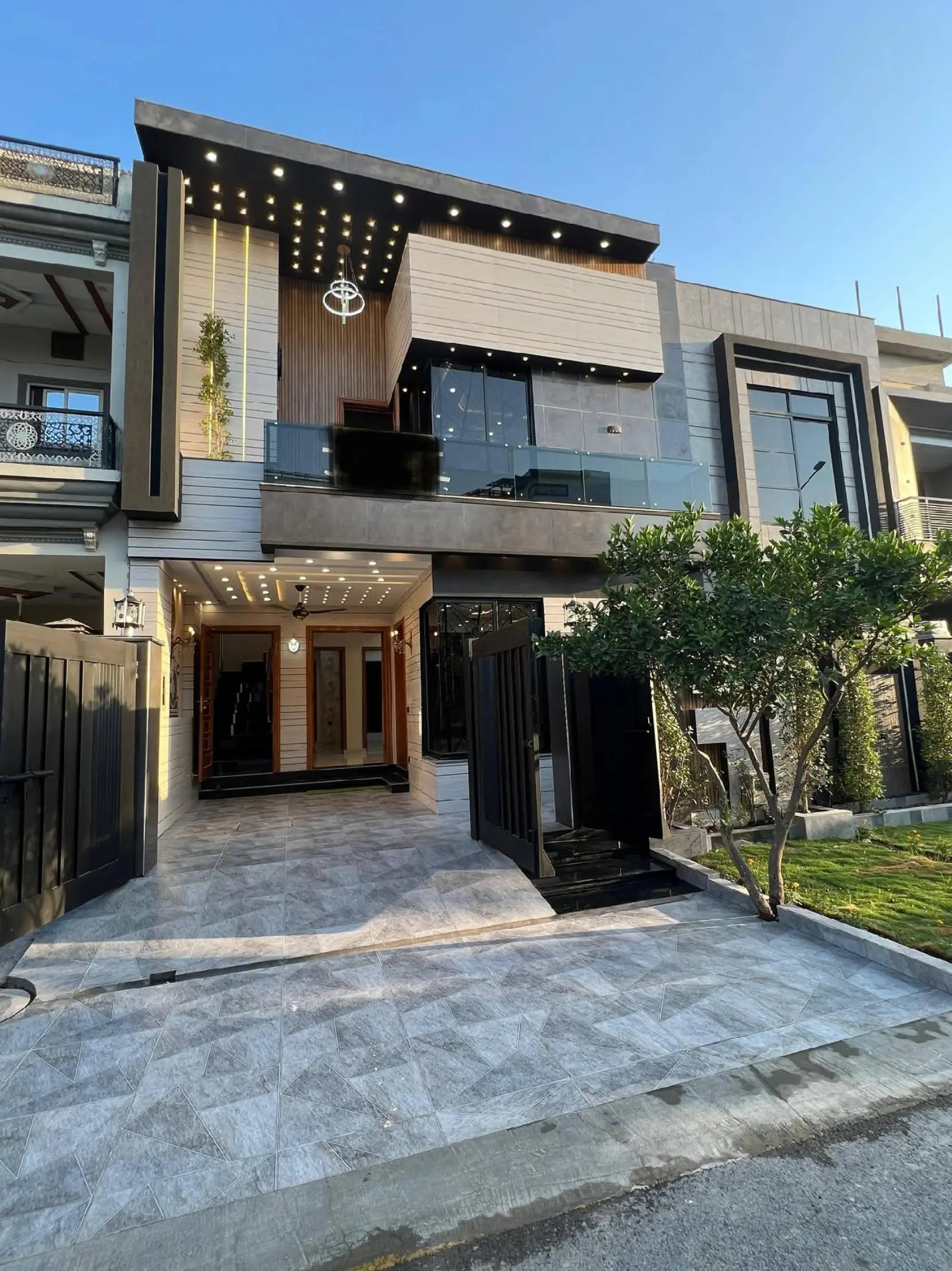 @Property Palace