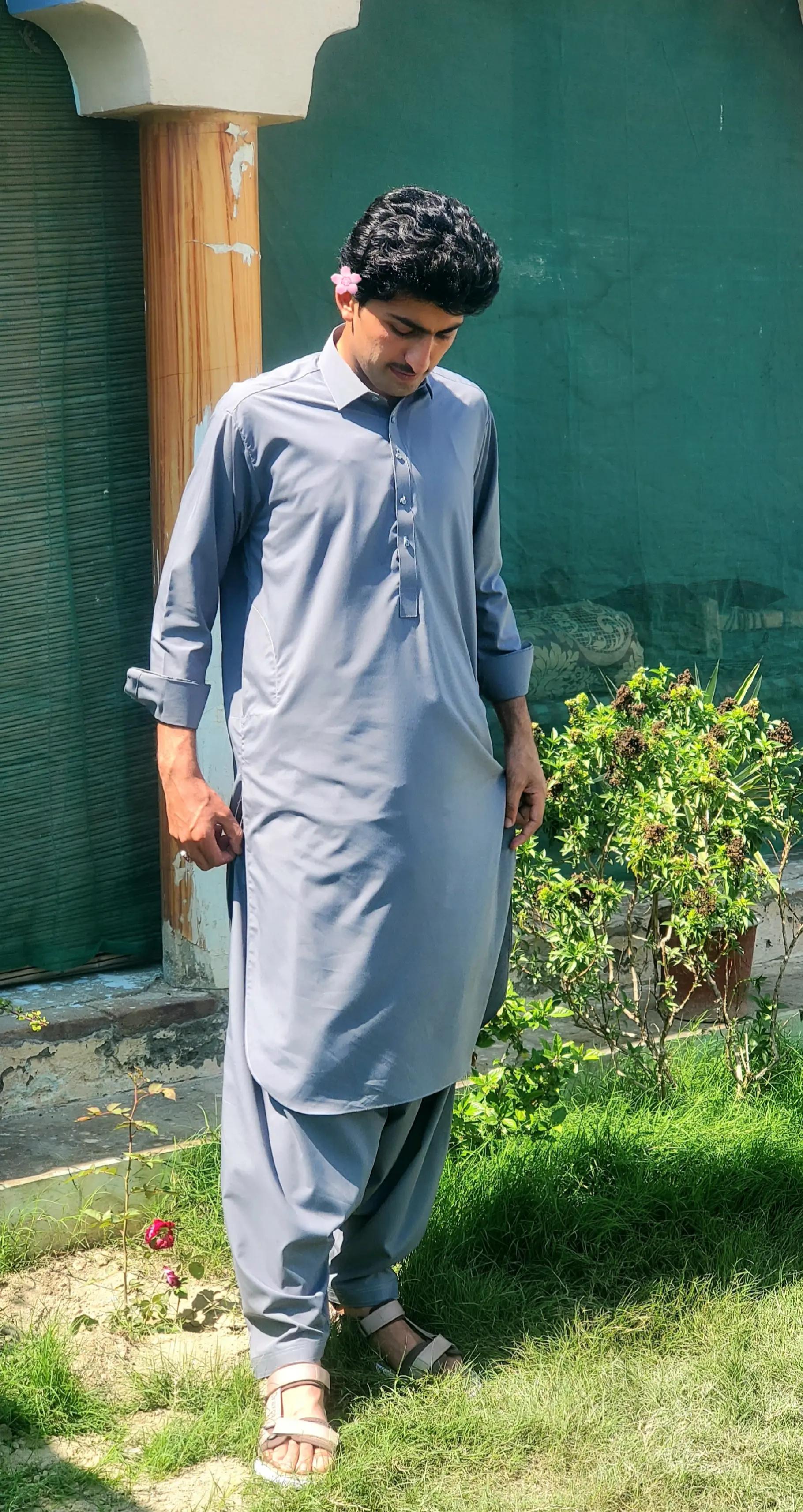 @🇦🇬 UQABI 🇦🇫
