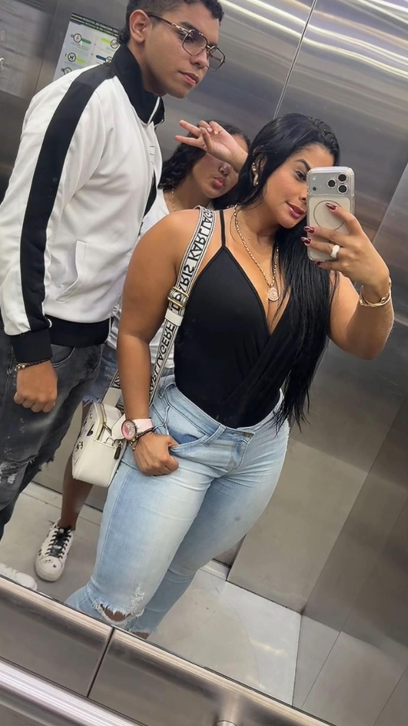 @Antonellaperlaza