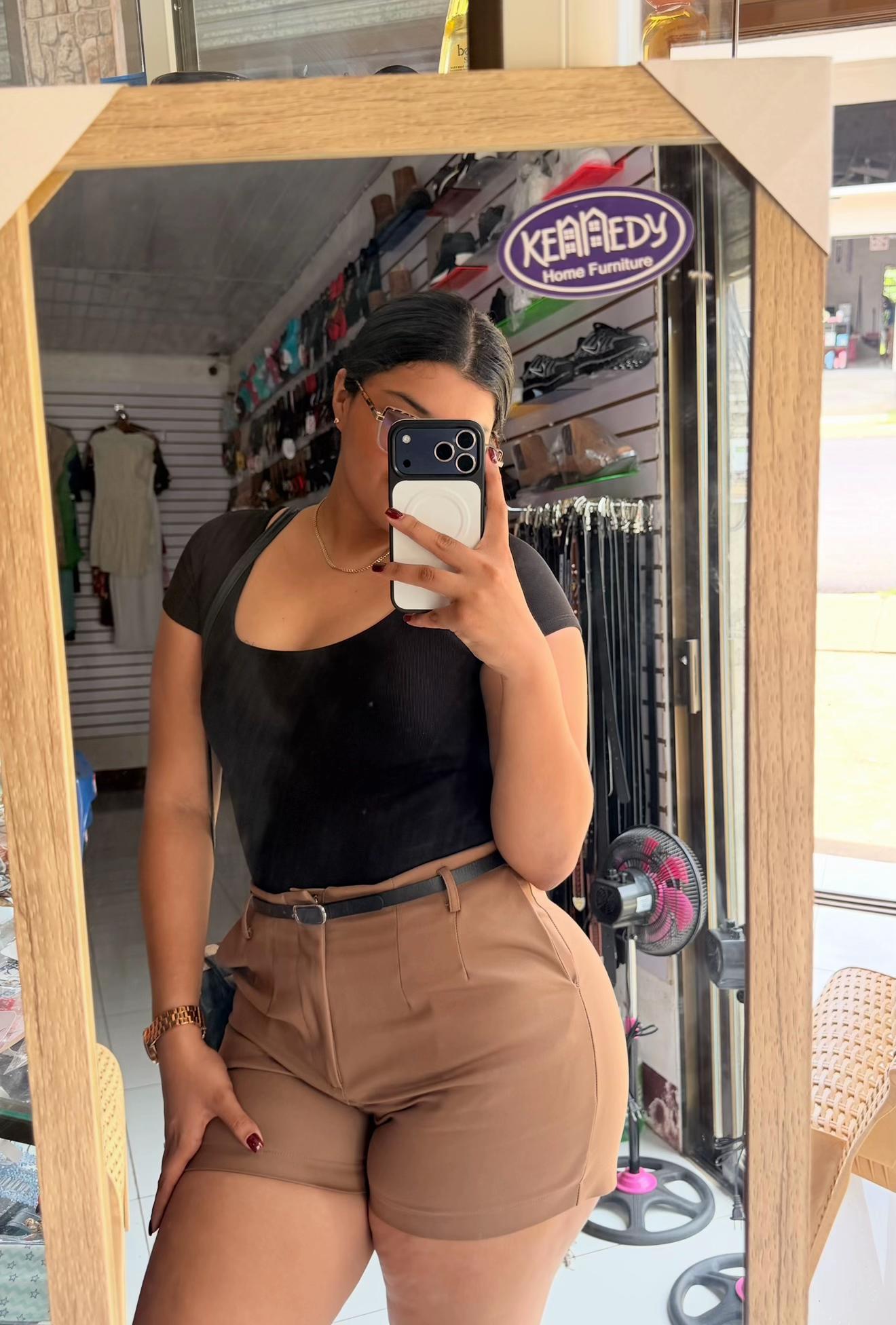 @ERIKA 🍫