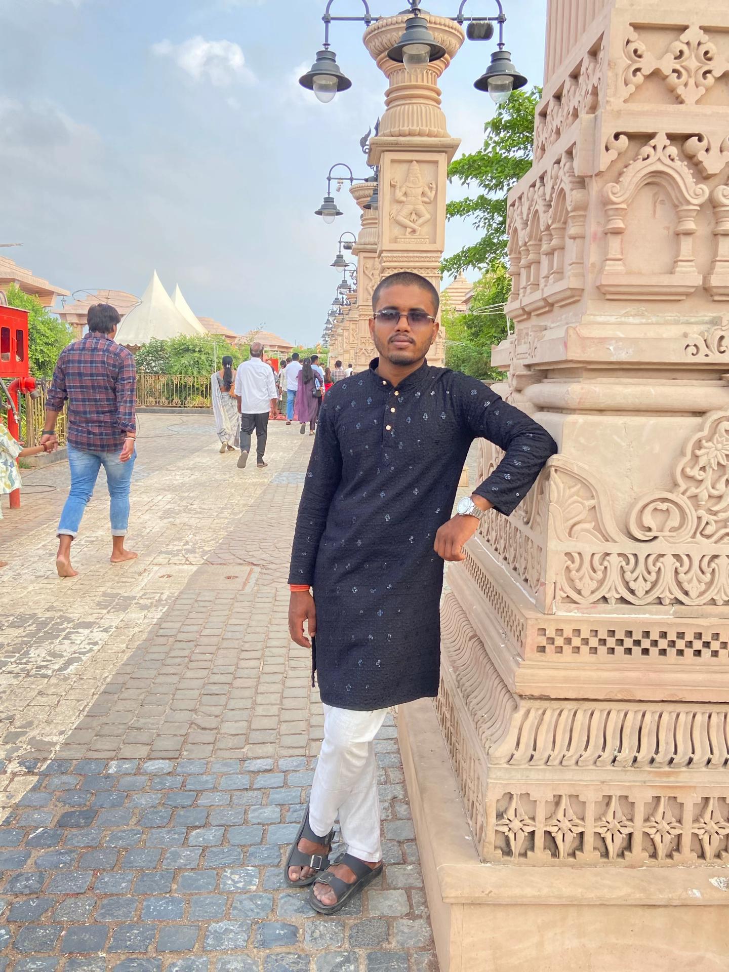 @Aniket Yadav💝🧿