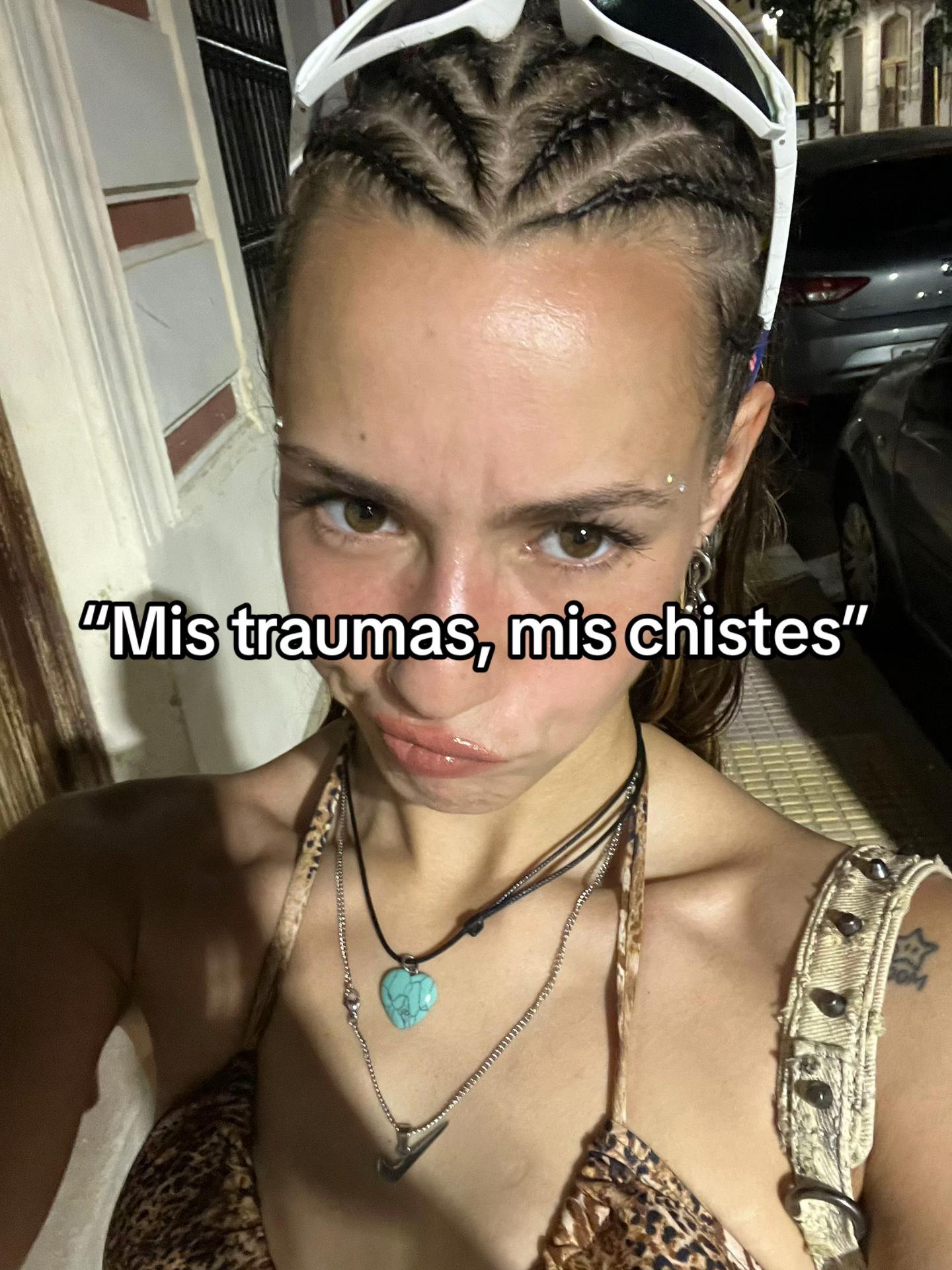 @María