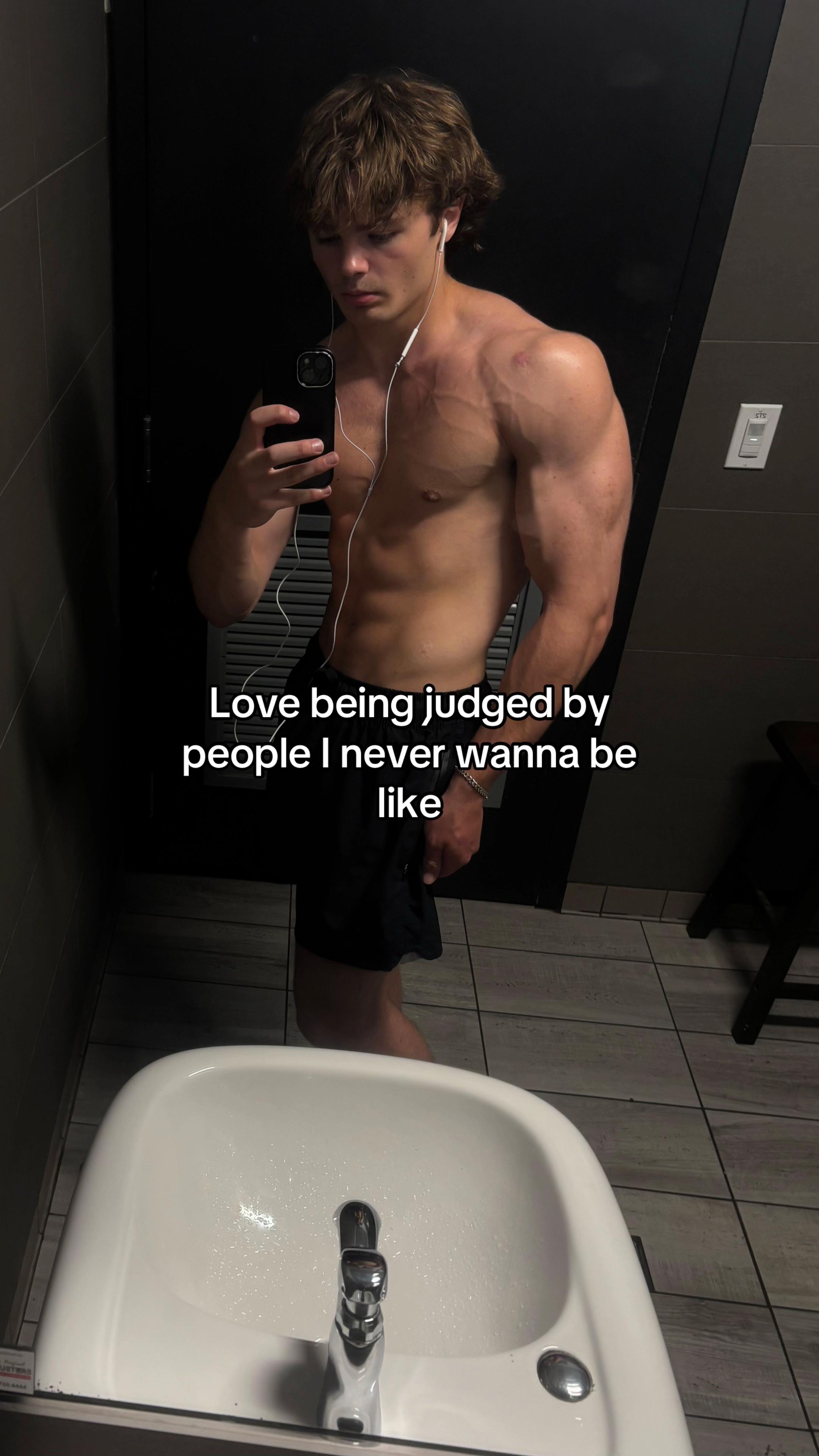 @notcaelen