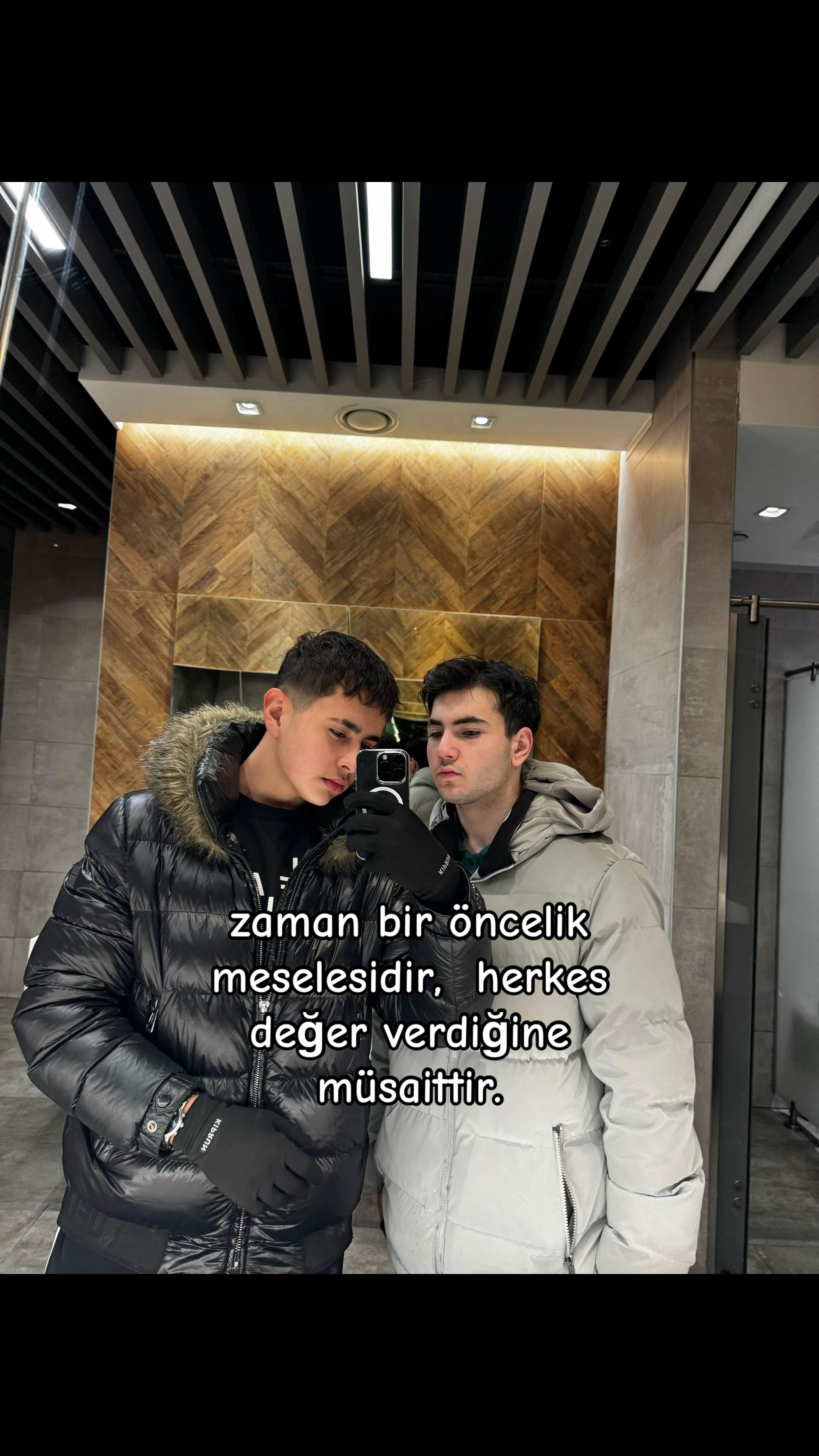 @Efe🕷️