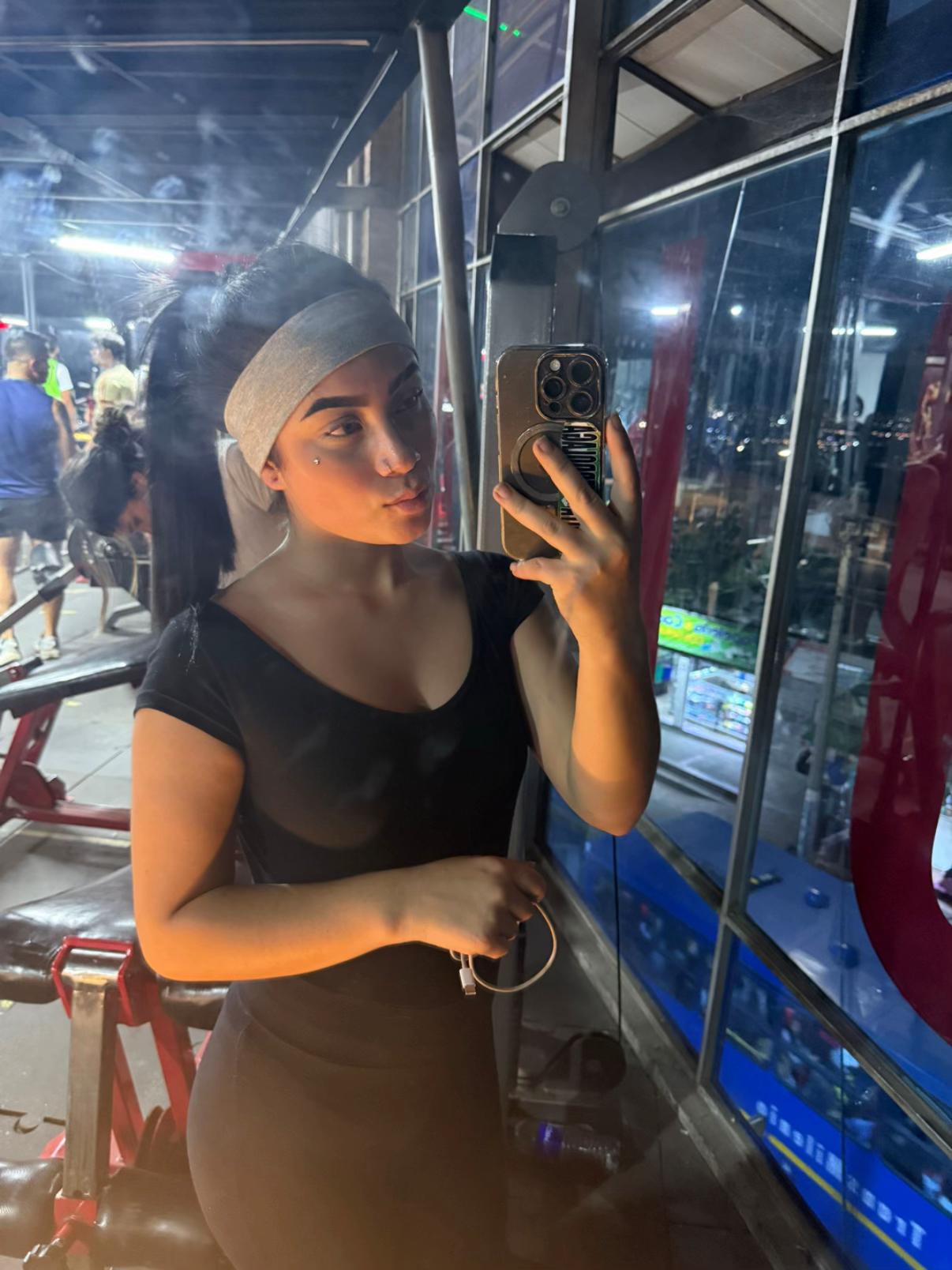 @Luu.